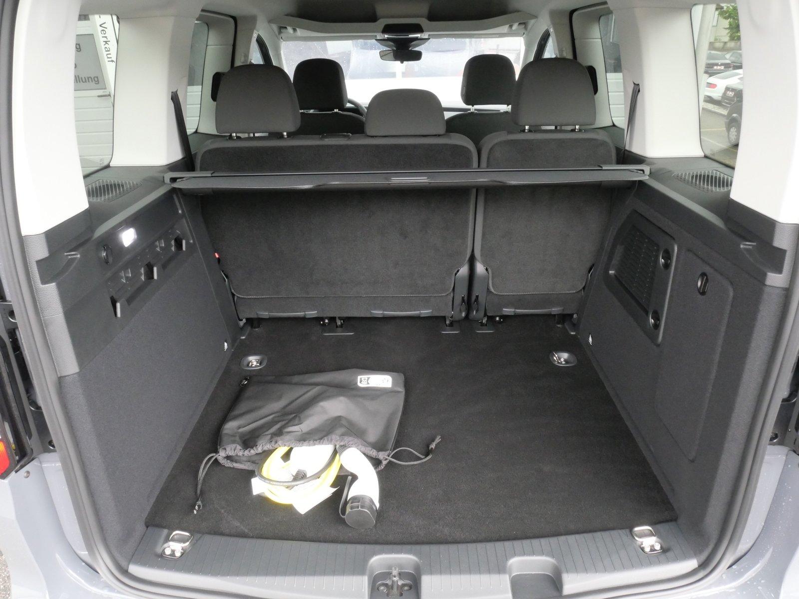 VW Caddy 1.5 TSI Plug in Hybrid DSG *5 Jahre Garantie*, Plug-in-Hybrid Benzina/Elettrica, Auto nuove, Automatico - 7