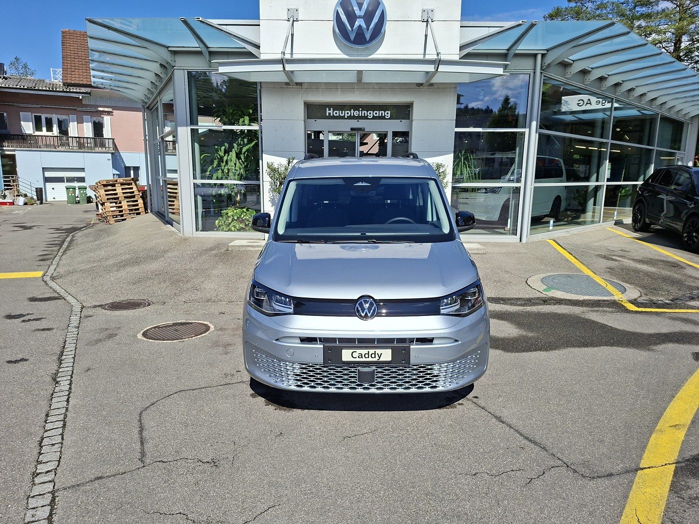 VW Caddy Liberty, Full-Hybrid Petrol/Electric, New car, Automatic - 2