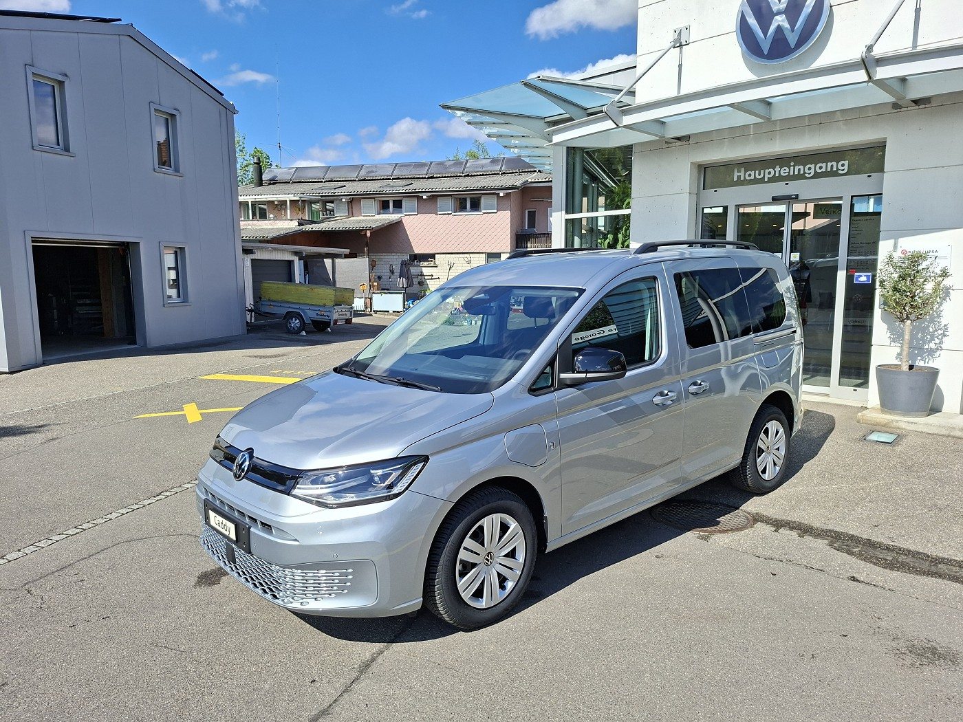 VW Caddy Liberty, Full-Hybrid Petrol/Electric, New car, Automatic - 3