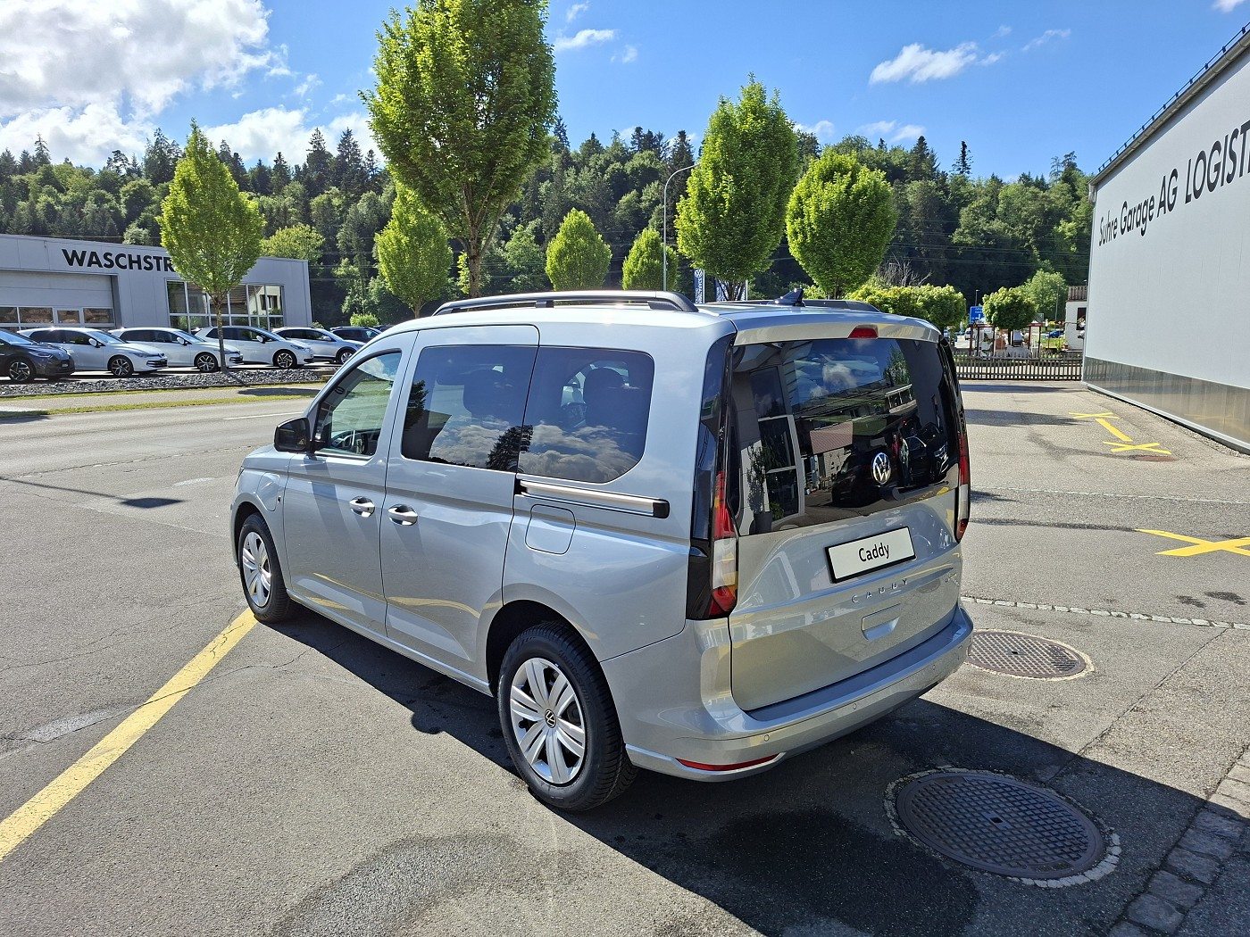 VW Caddy Liberty, Full-Hybrid Petrol/Electric, New car, Automatic - 5