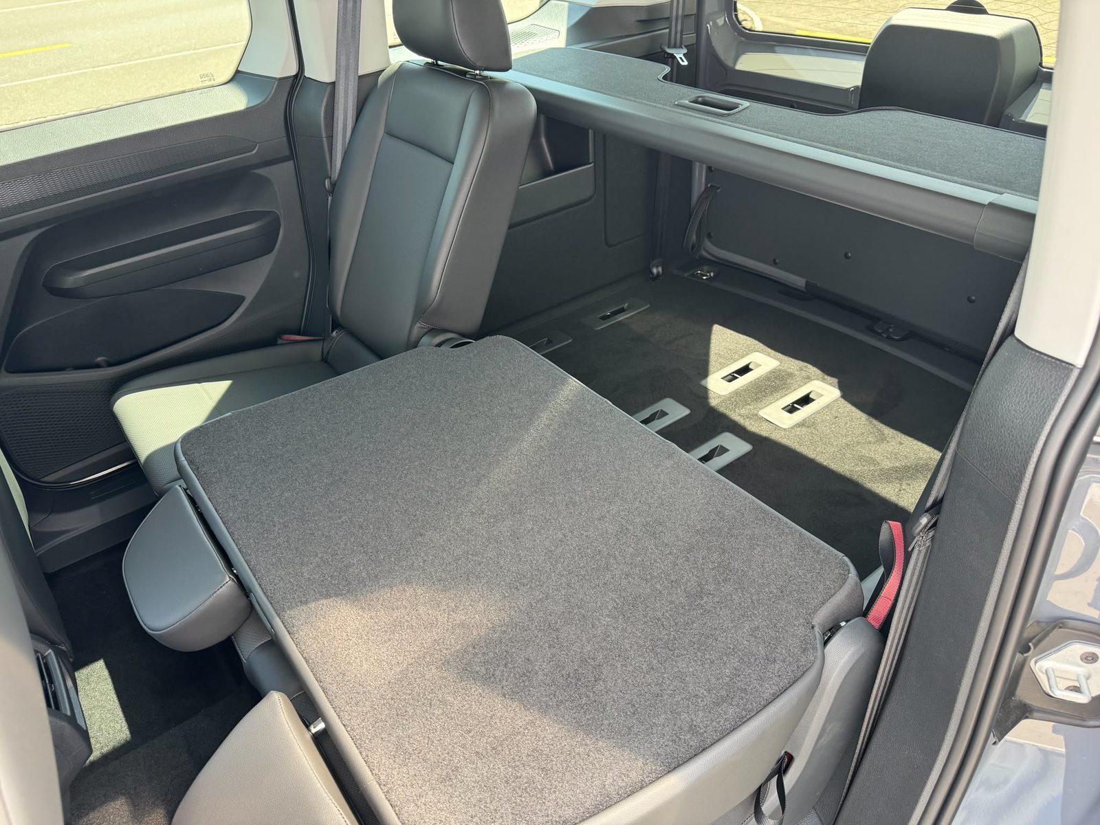 VW Caddy Liberty, Diesel, Voiture nouvelle, Manuelle - 7