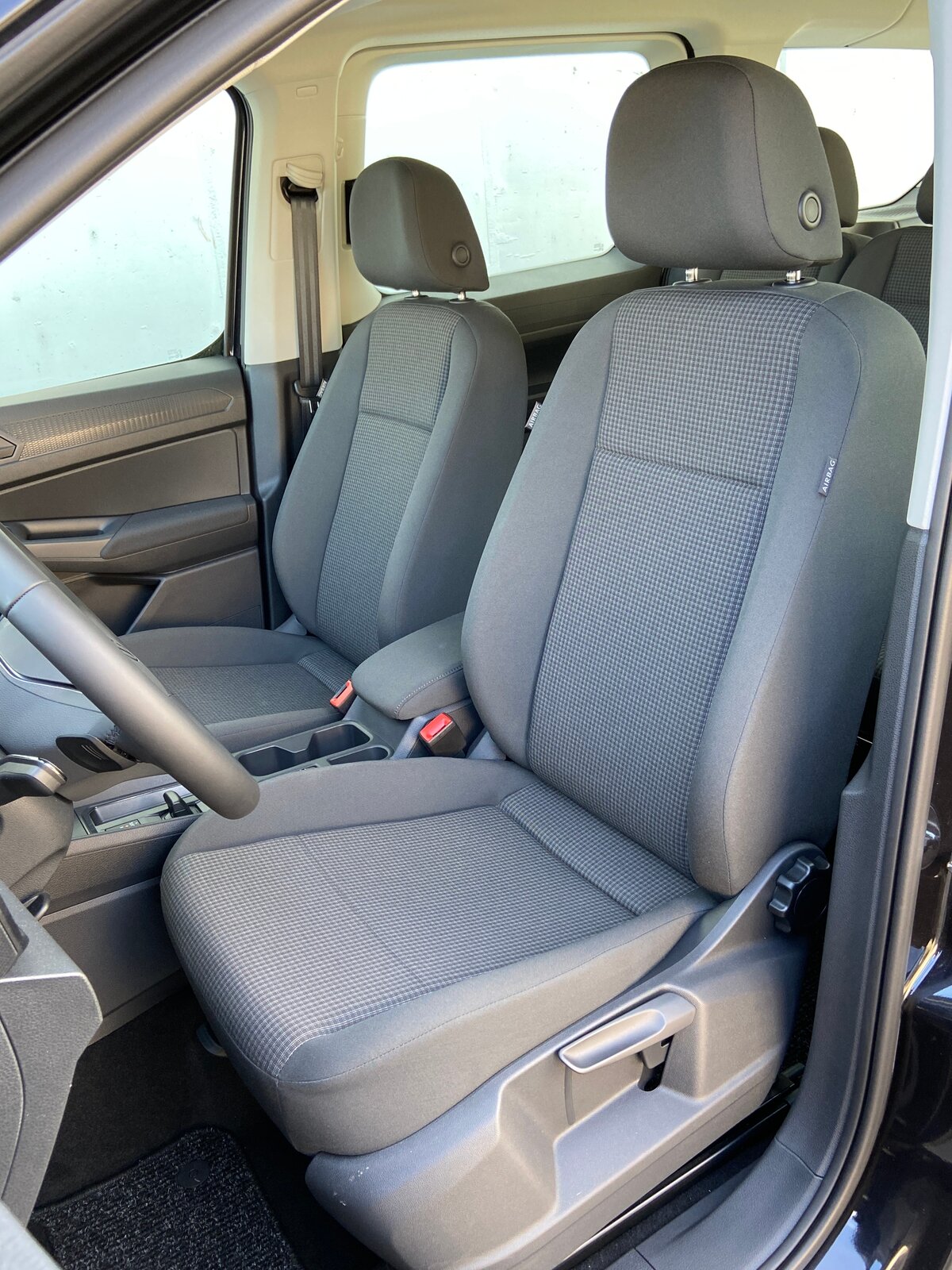 VW Caddy Maxi Kombi 2.0 TDi DSG Rollstuhltransport 5+1 Plät, Diesel, Auto nuove, Automatico - 6