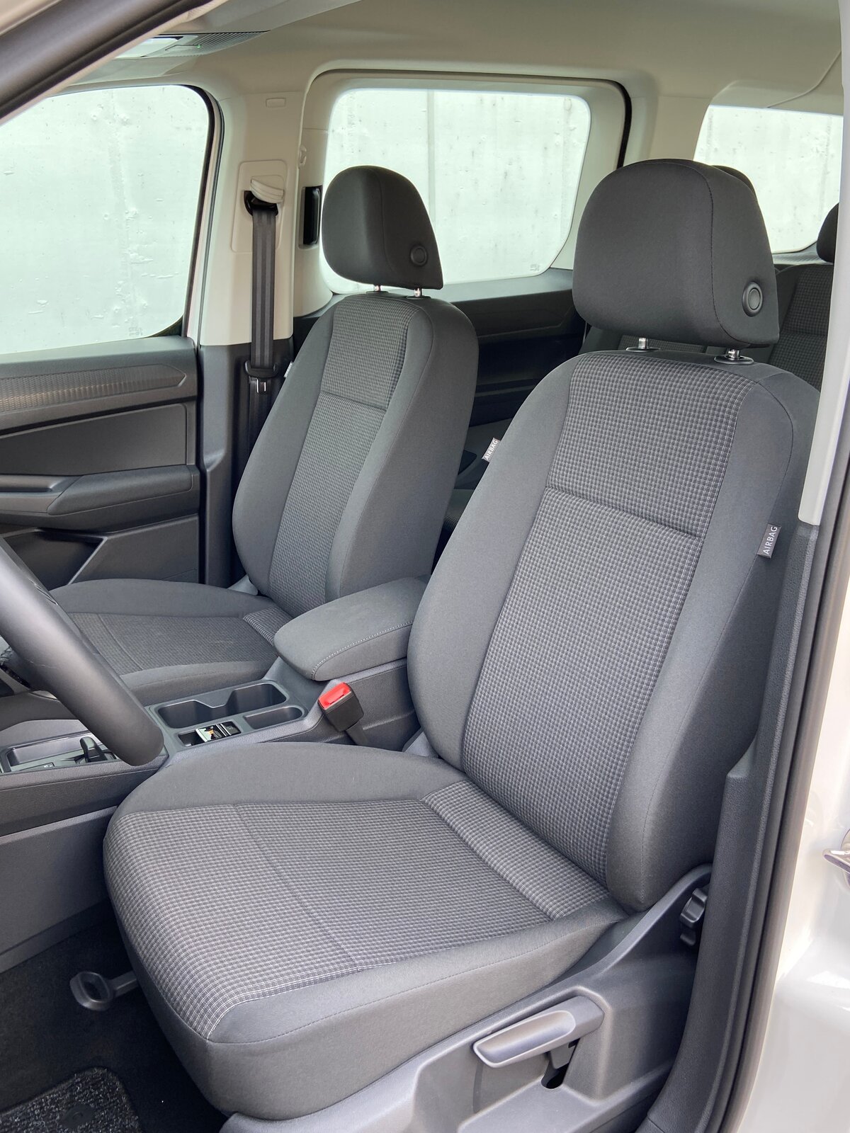 VW Caddy Maxi Kombi 2.0 TDi DSG Rollstuhltransport 5+1 Plät, Diesel, Auto nuove, Automatico - 7