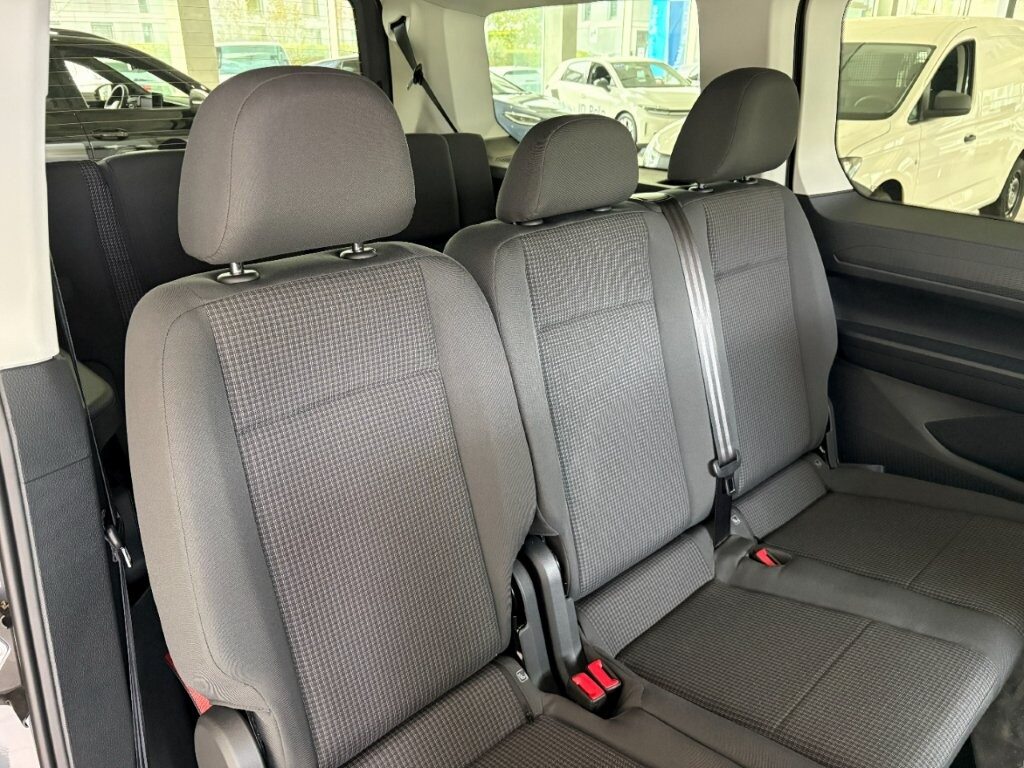 VW Caddy Liberty Maxi, Diesel, Auto nuove, Manuale - 6
