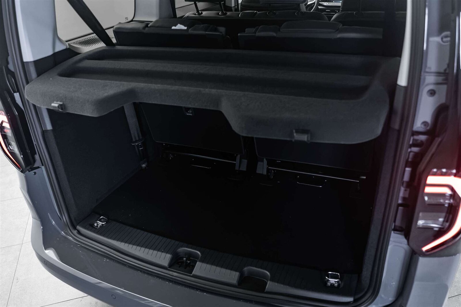 VW VW Caddy Maxi 1.5 TSi PHEV Style 7-Plät. 204PS DSG-Automat, Plug-in-Hybrid Benzina/Elettrica, Auto nuove, Automatico - 5