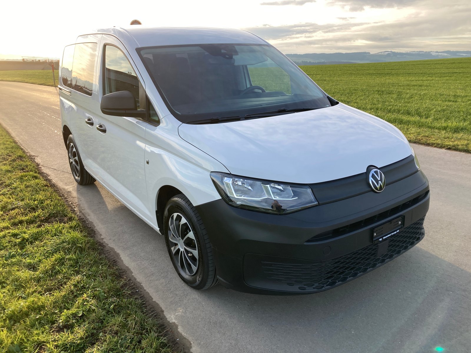 VW Caddy 2.0 TDI, Diesel, Second hand / Used, Manual - 2