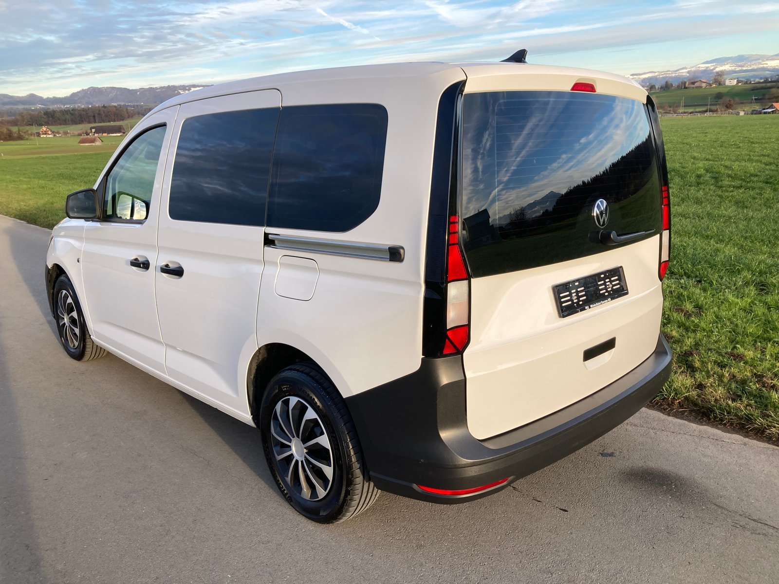 VW Caddy 2.0 TDI, Diesel, Second hand / Used, Manual - 4