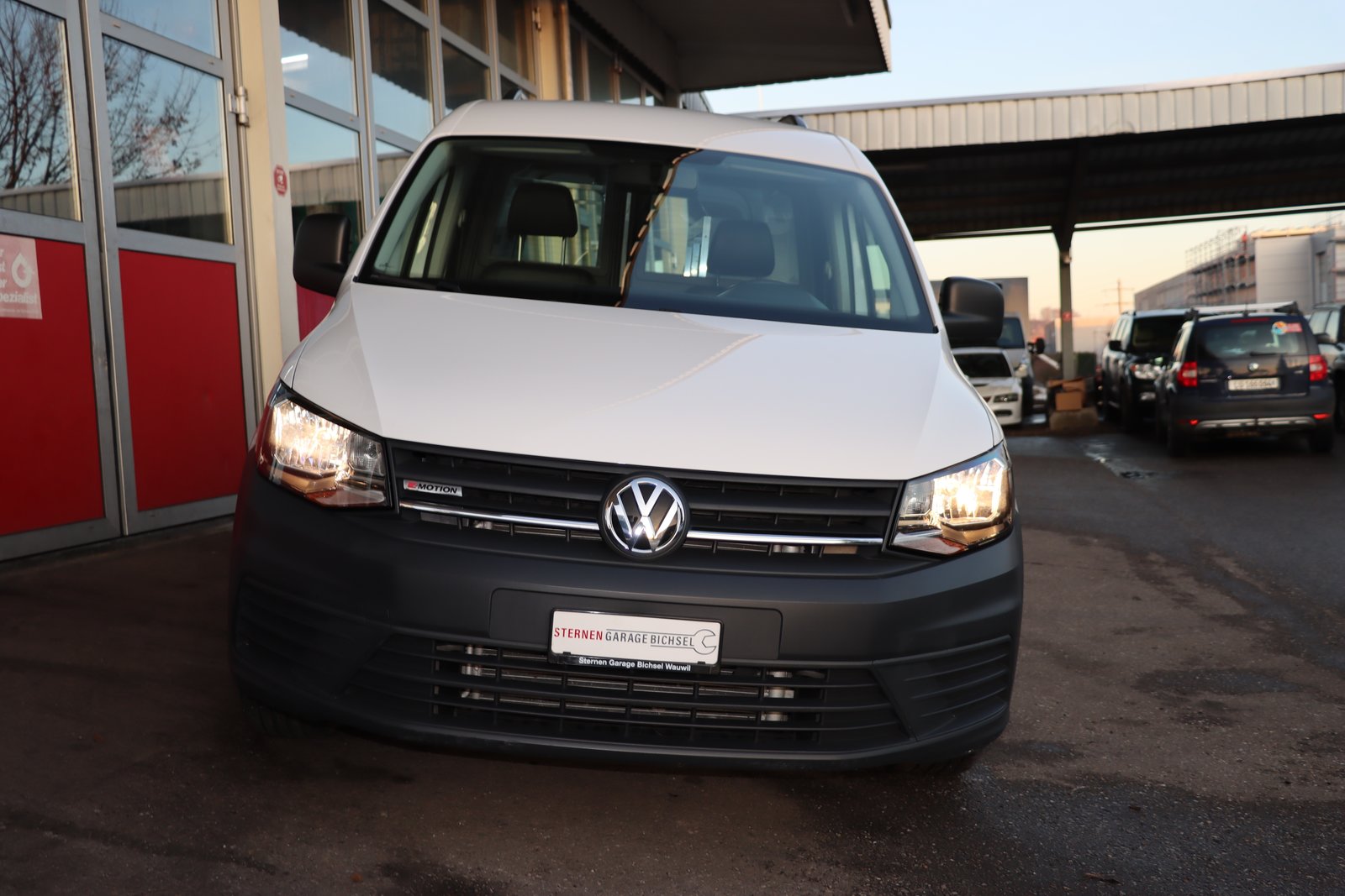 VW Caddy 2.0TDI 4Motion BlueMotion Technology DSG, Diesel, Second hand / Used, Automatic - 3