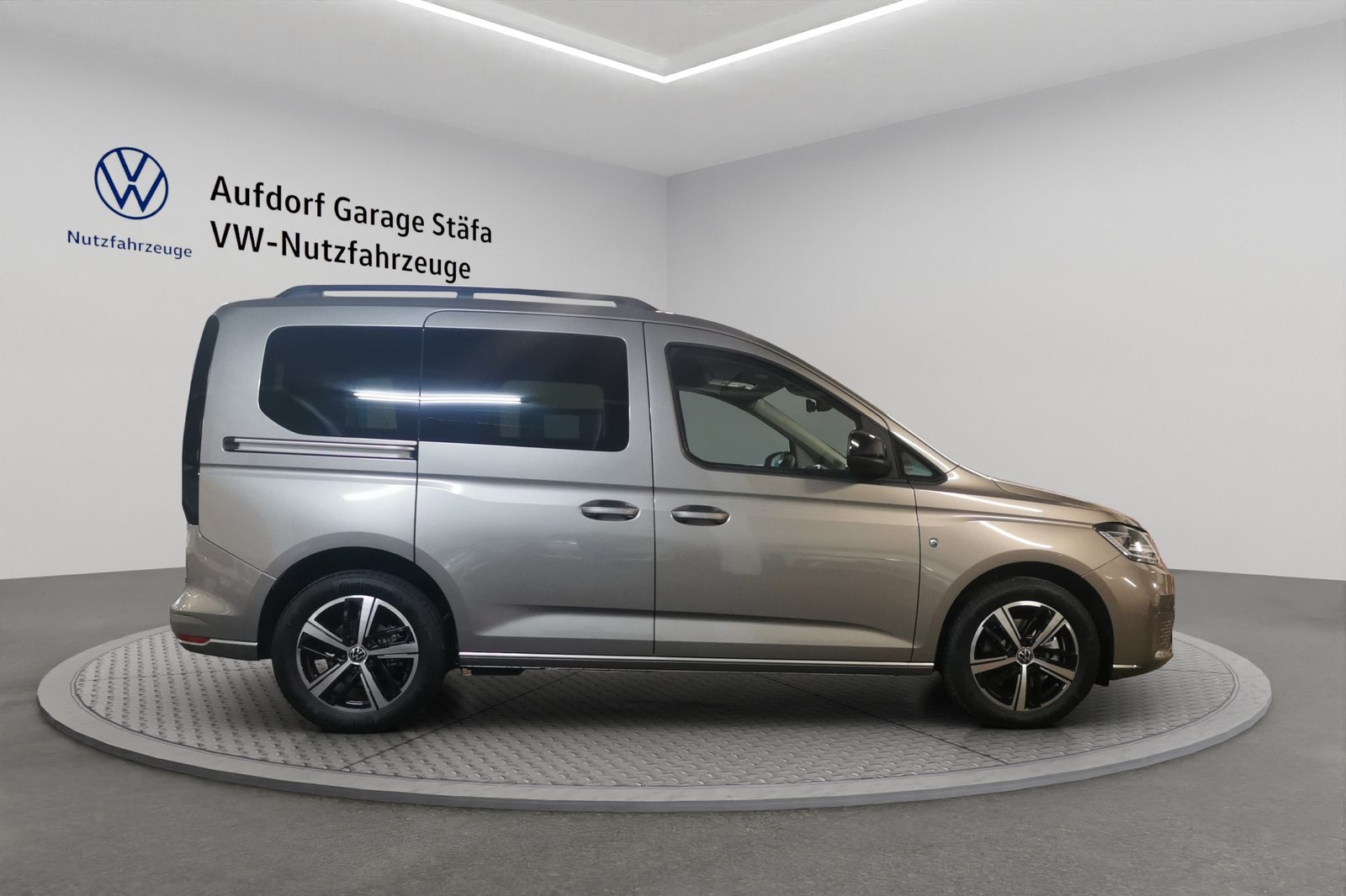 VW Caddy, Benzin, Occasion / Gebraucht, Automatik - 6