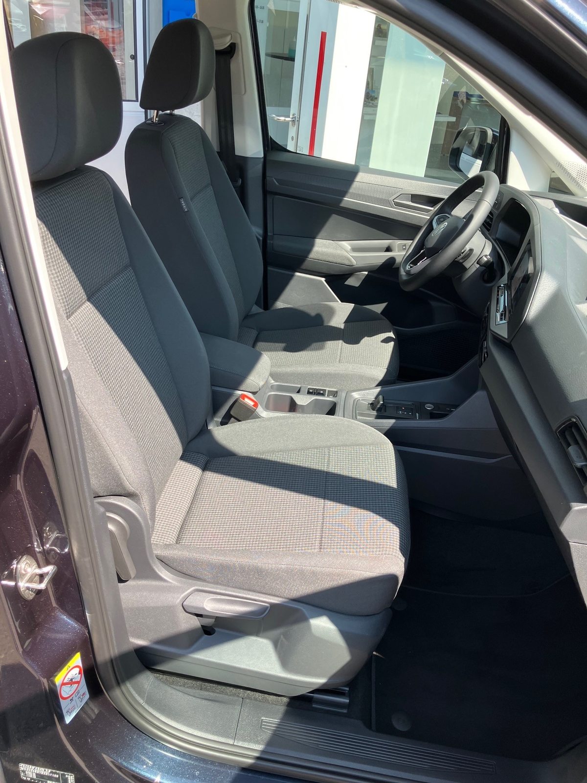 VW Caddy Liberty, Diesel, Second hand / Used, Automatic - 7