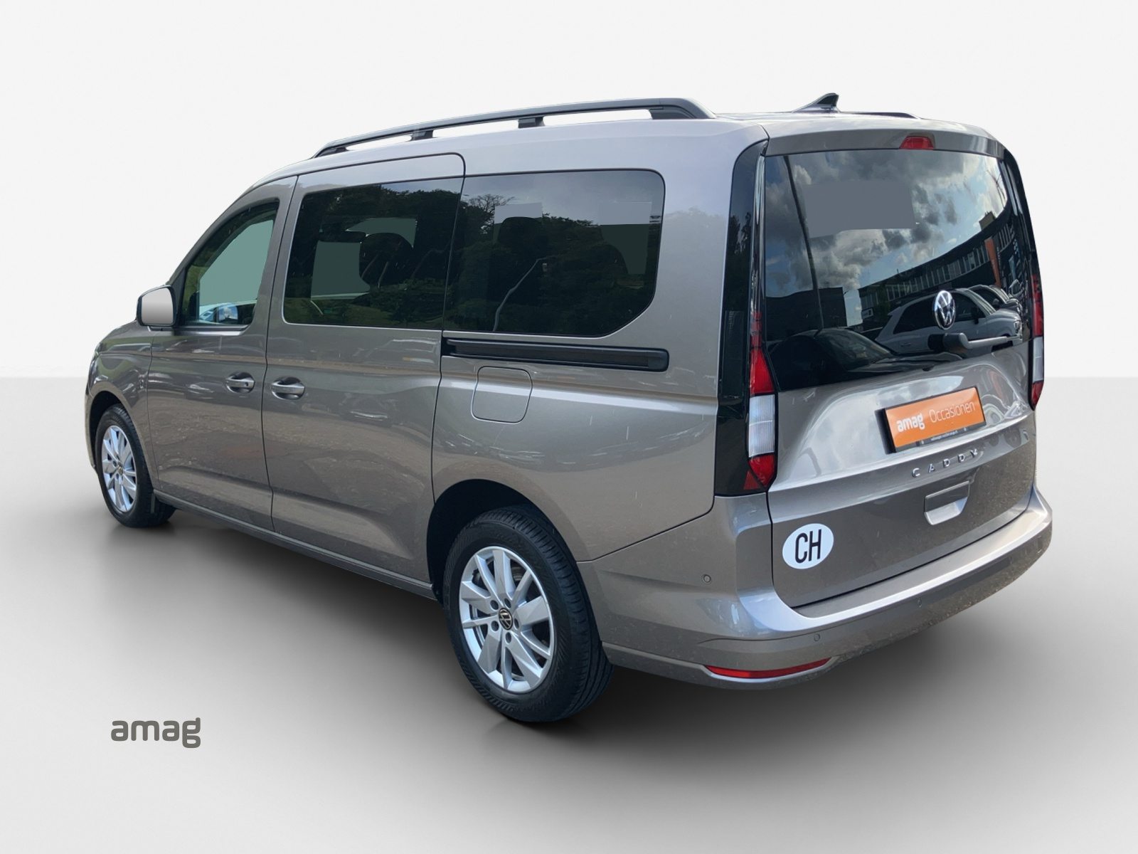 VW Caddy Life Maxi, Petrol, Second hand / Used, Automatic - 3