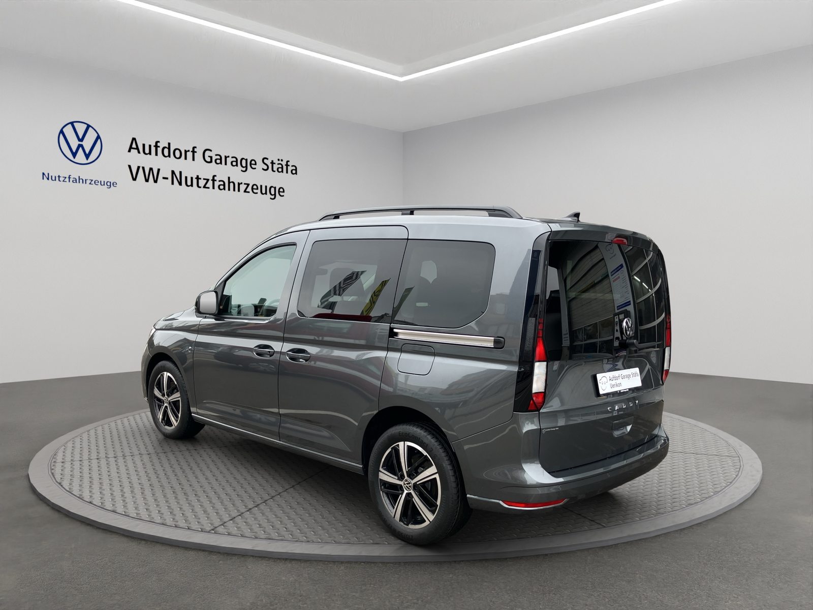 VW Caddy, Essence, Occasion / Utilisé, Automatique - 3