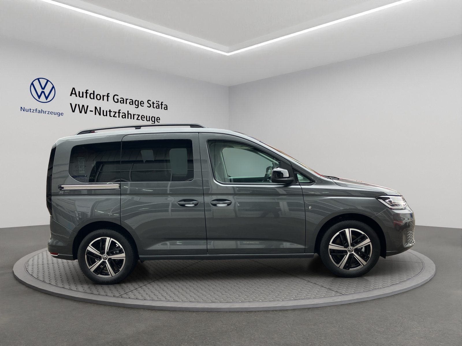 VW Caddy, Essence, Occasion / Utilisé, Automatique - 6