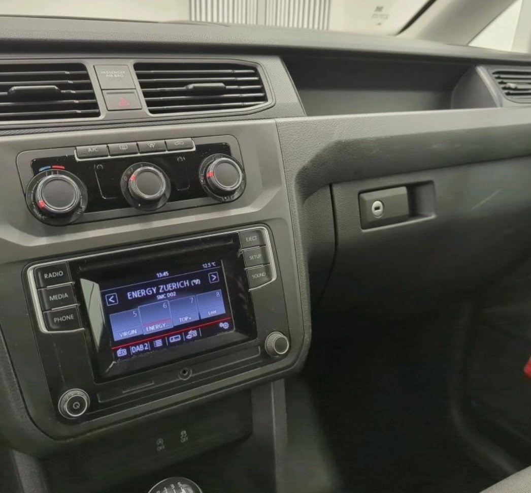 VW Caddy Maxi 2.0TDI 4Motion BlueMotion Technology, Diesel, Occasion / Gebraucht, Handschaltung - 6