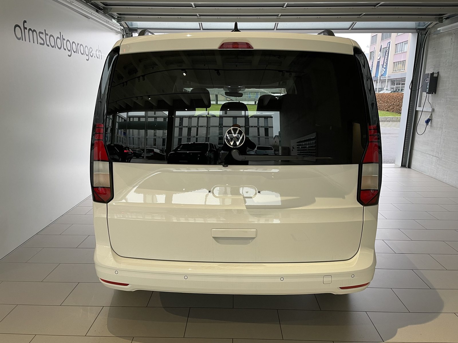 VW Caddy Liberty, Diesel, Second hand / Used, Automatic - 3