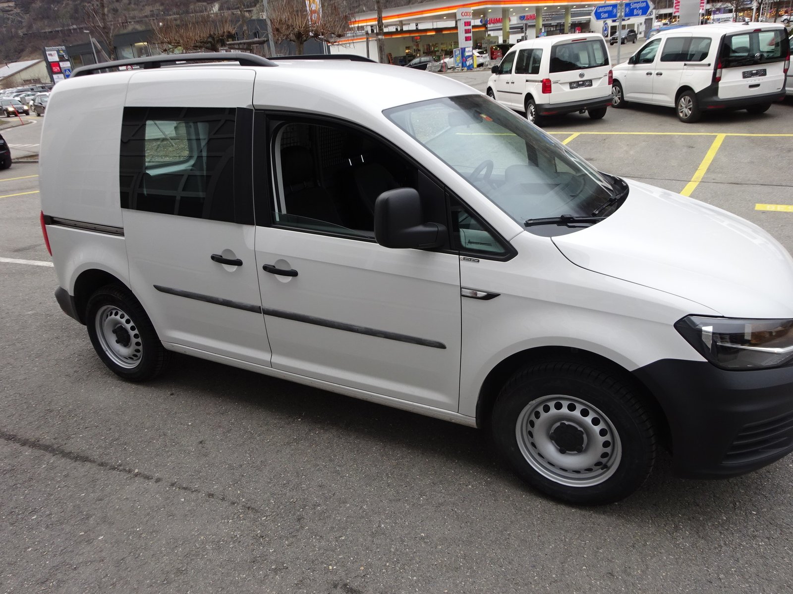 VW Caddy 2.0TDI BlueMotion Technology, Diesel, Second hand / Used, Manual - 4