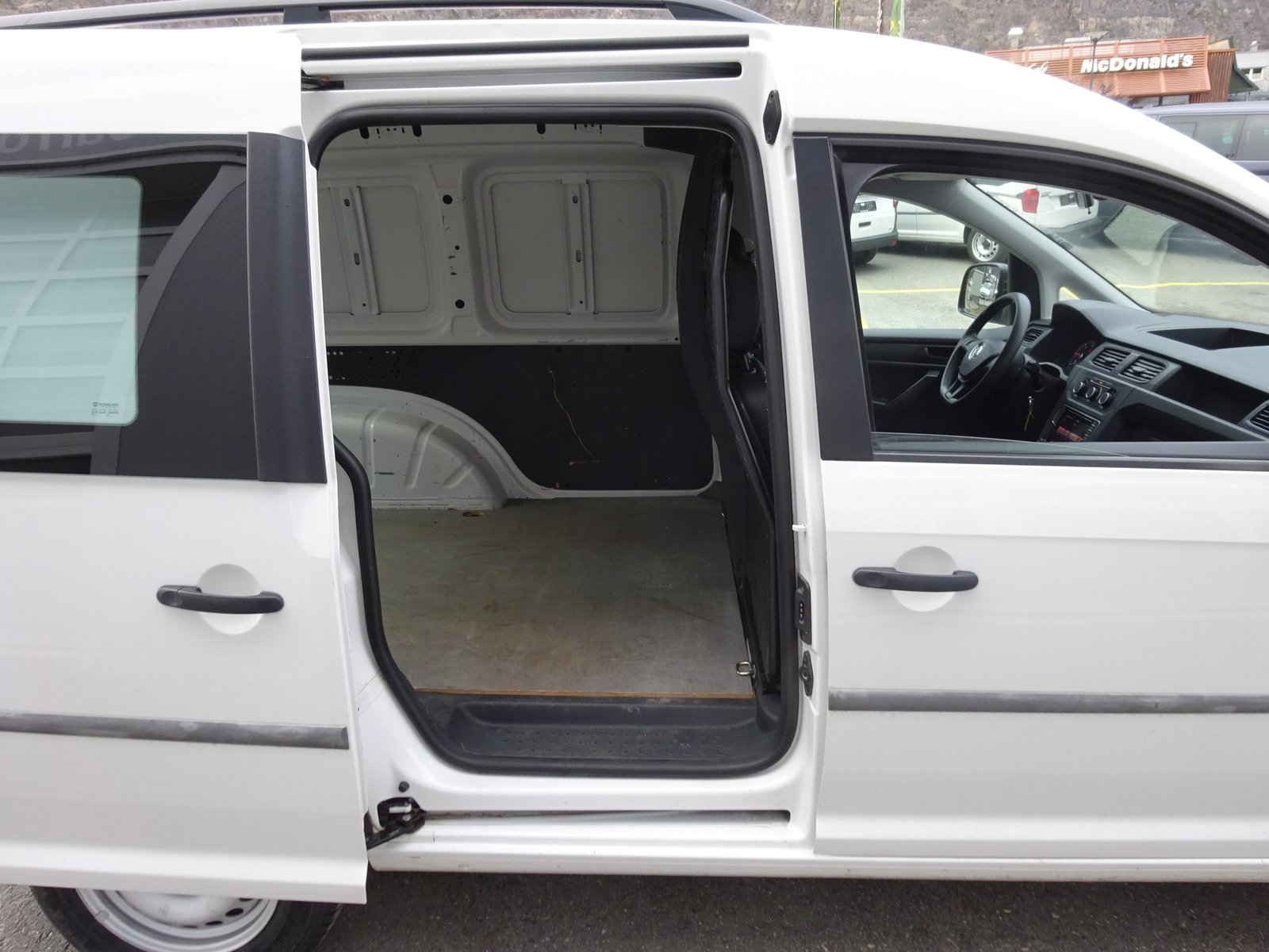 VW Caddy 2.0TDI BlueMotion Technology, Diesel, Second hand / Used, Manual - 5