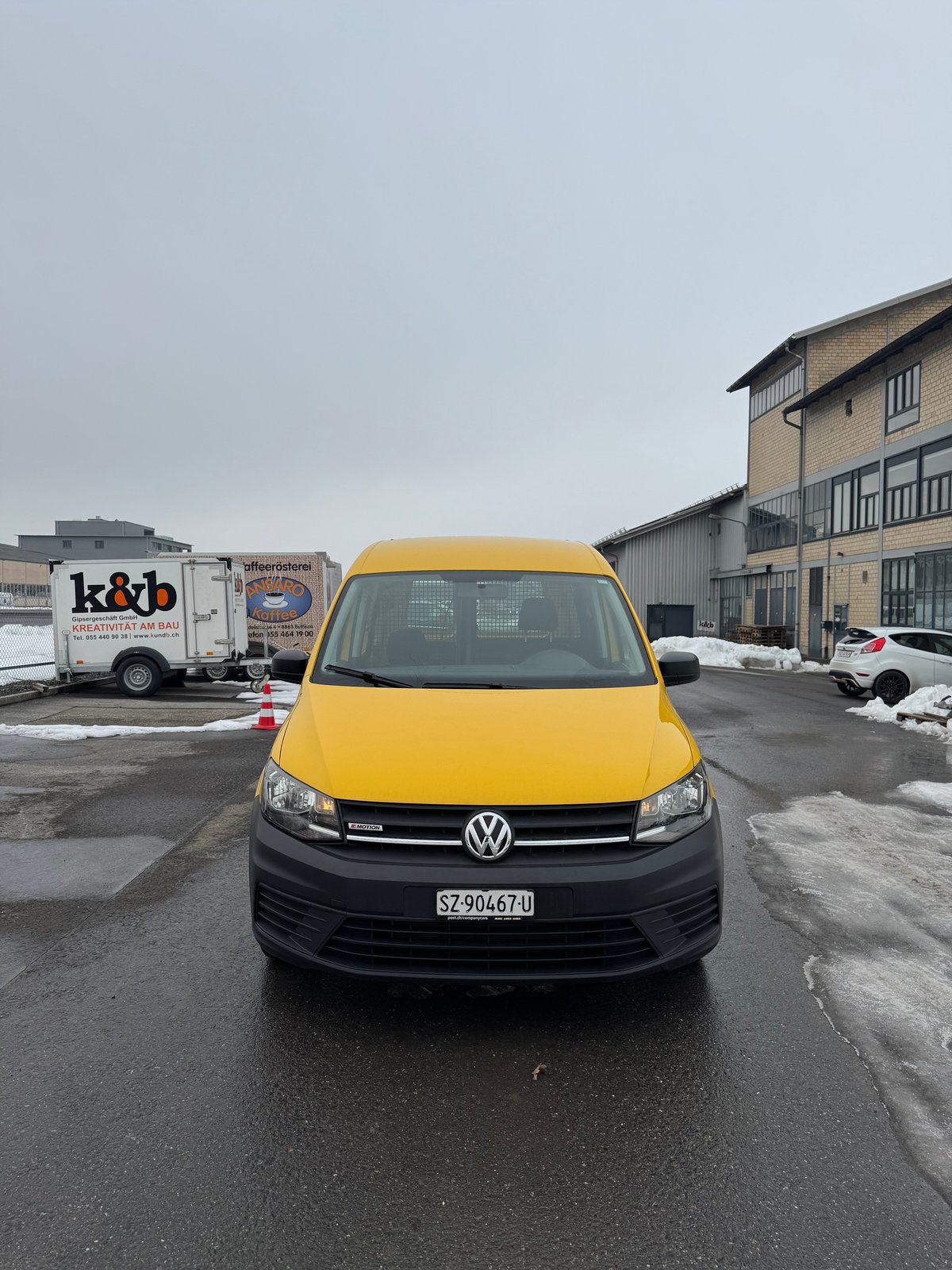 VW Caddy 2.0TDI 4Motion BlueMotion Technology DSG, Diesel, Second hand / Used, Automatic - 2