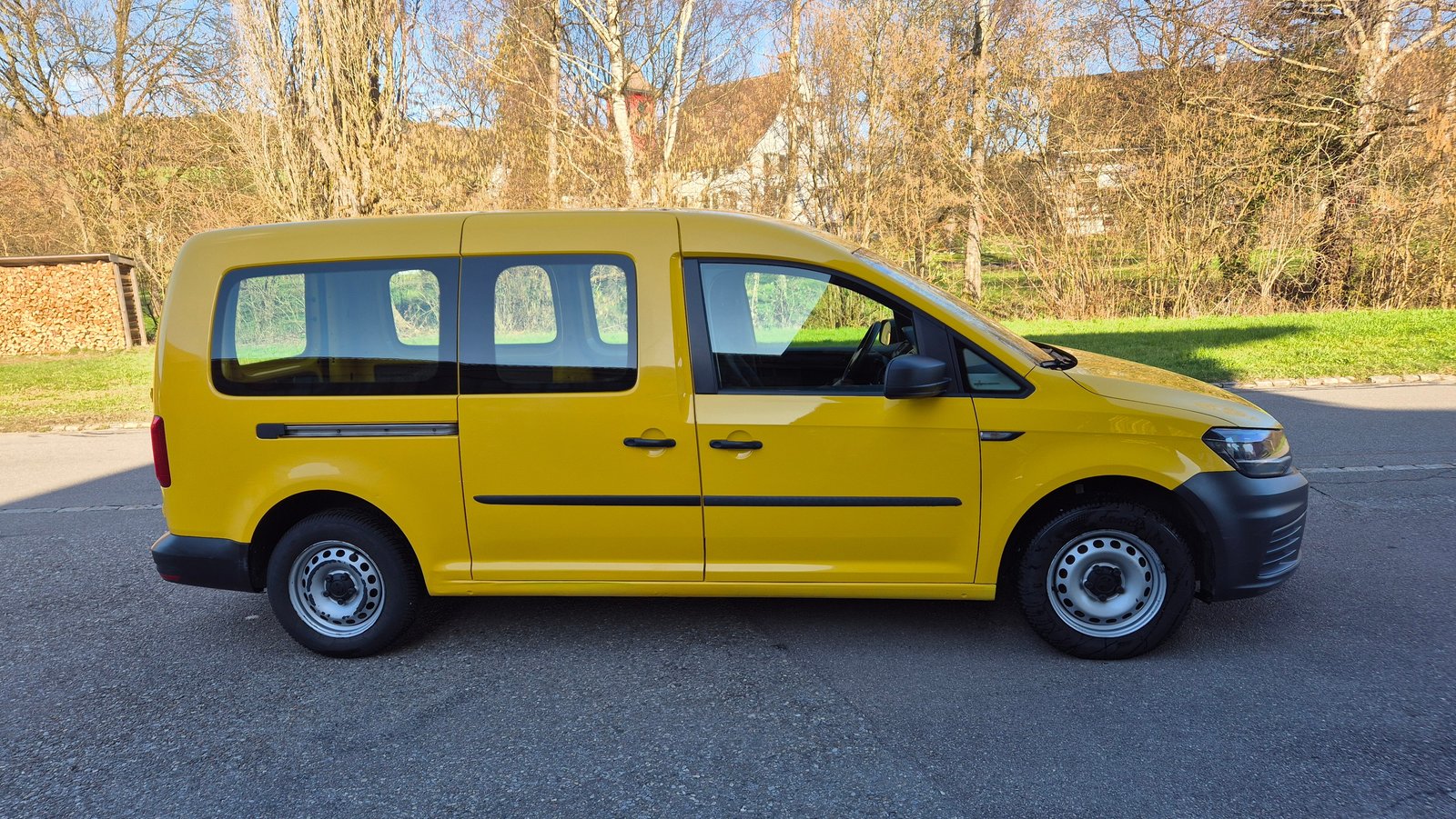 VW Caddy Maxi 1.0TSI BlueMotion Technology, Petrol, Second hand / Used, Manual - 5