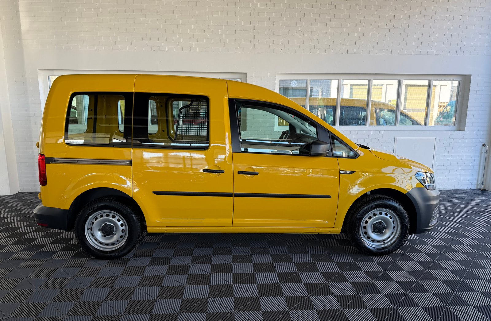 VW Caddy 1.0 TSI BlueMotion Technology, Essence, Occasion / Utilisé, Manuelle - 2