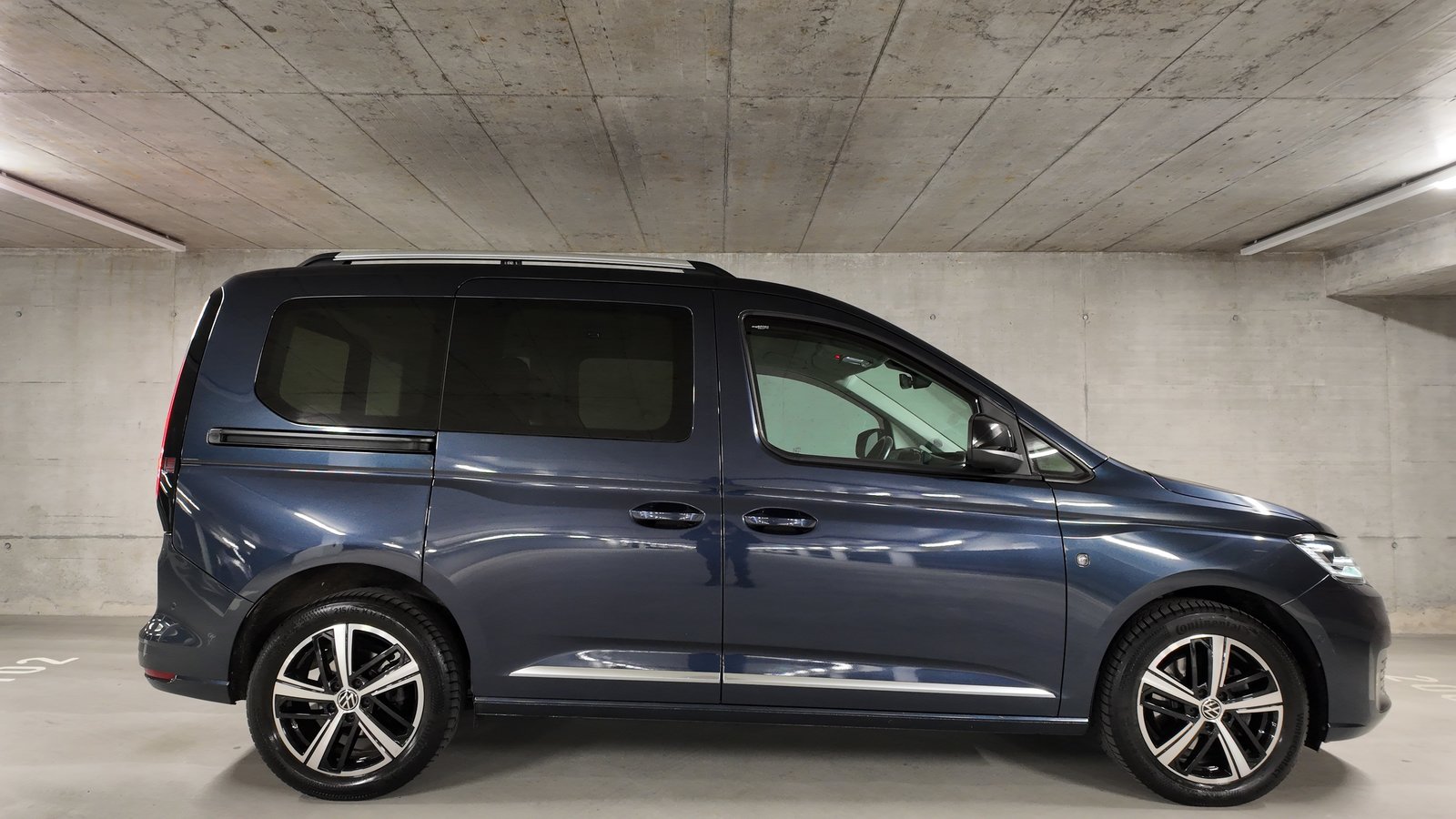 VW Caddy 2.0 TDI Liberty DSG, Diesel, Second hand / Used, Automatic - 4