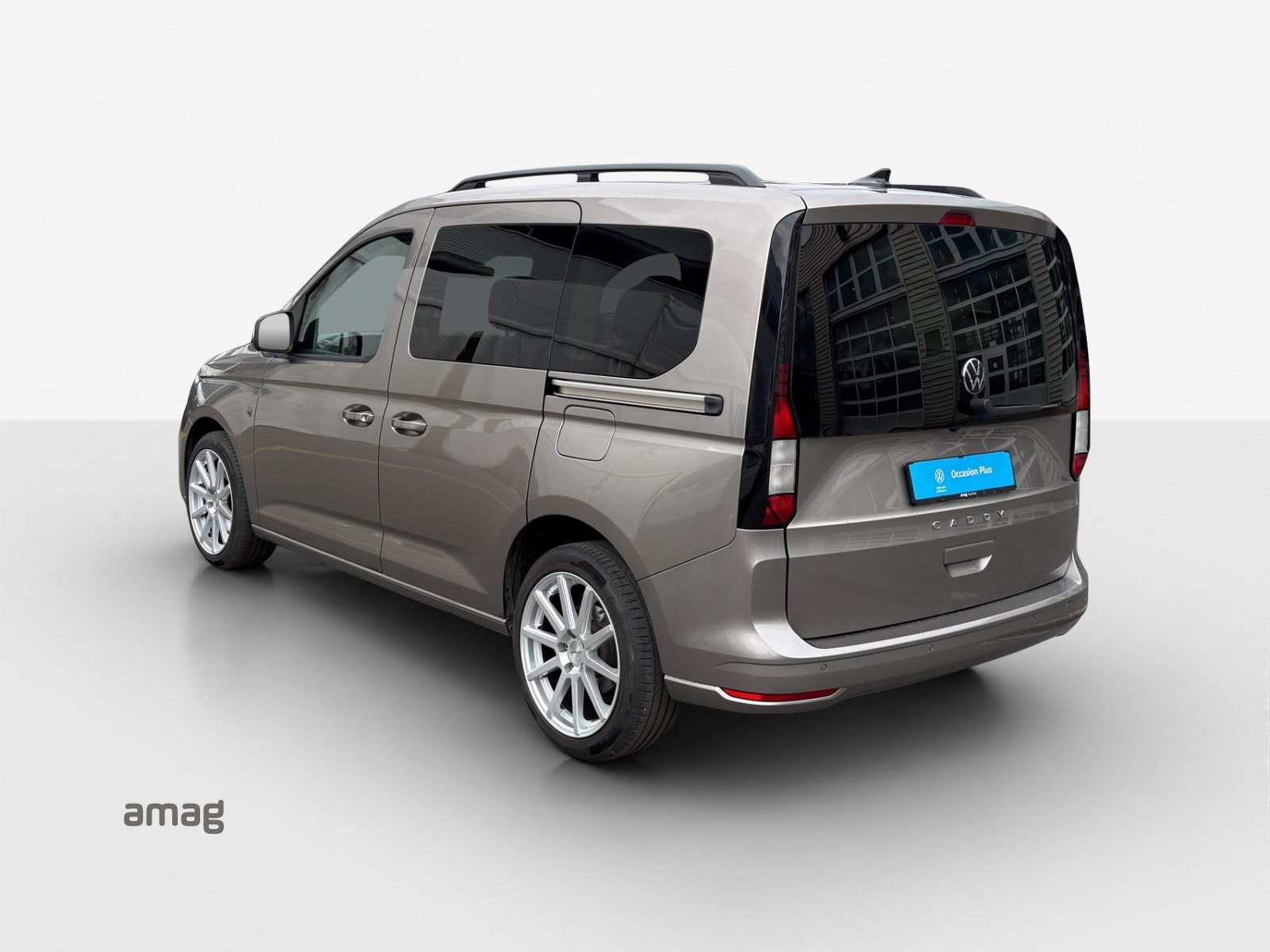 VW Caddy Liberty, Petrol, Second hand / Used, Automatic - 3