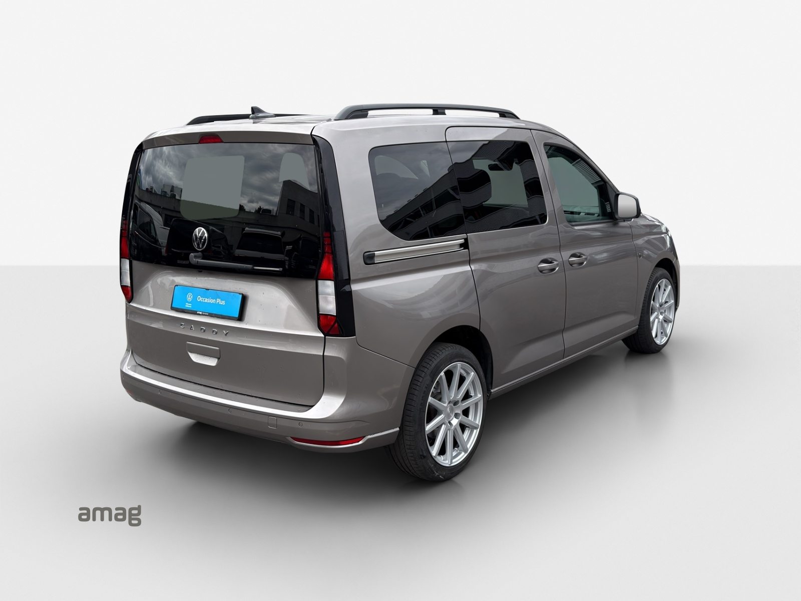 VW Caddy Liberty, Petrol, Second hand / Used, Automatic - 5