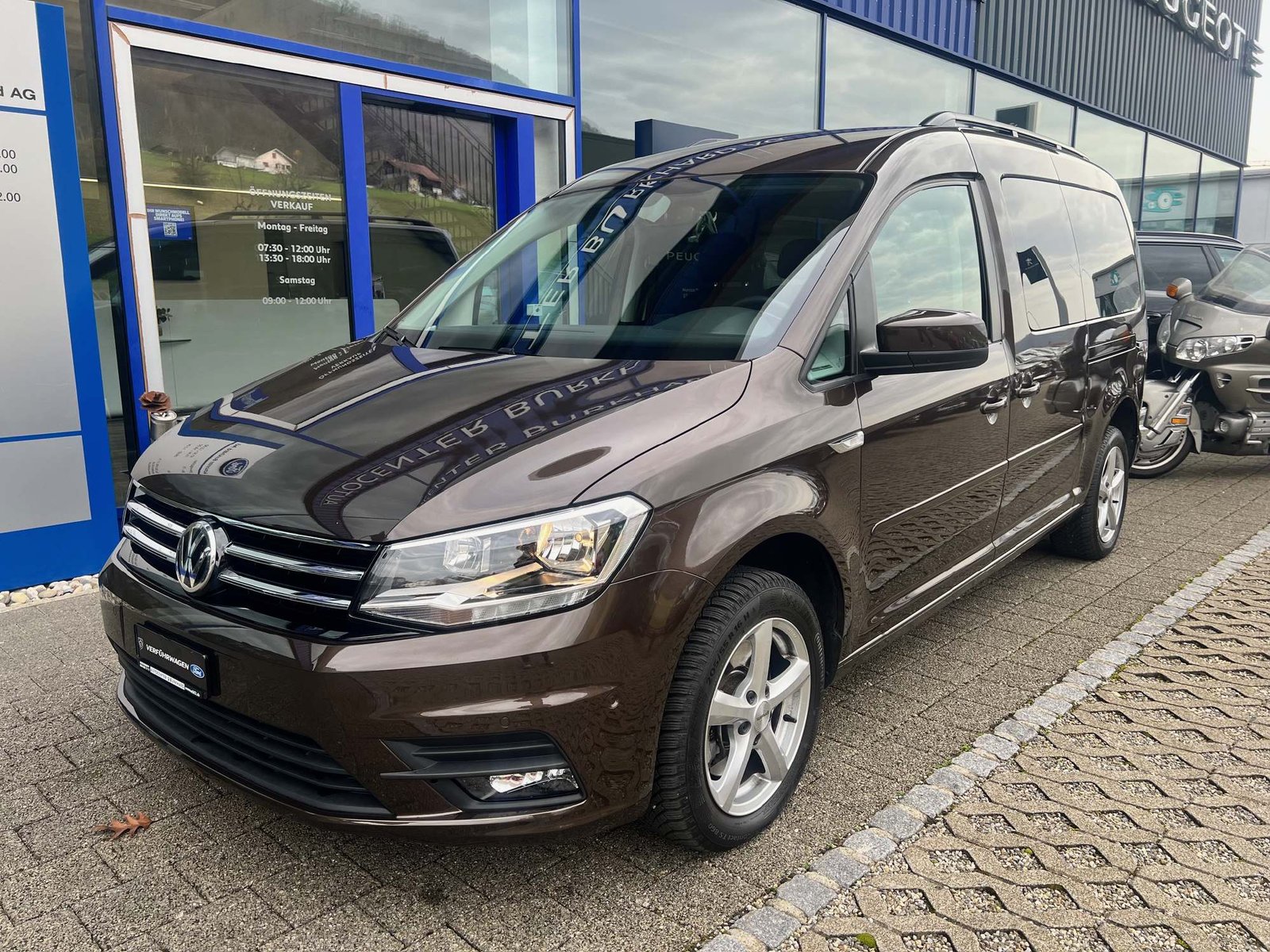 VW Caddy Maxi 2.0 TDI Behindertenumbau, Diesel, Occasioni / Usate, Automatico - 3