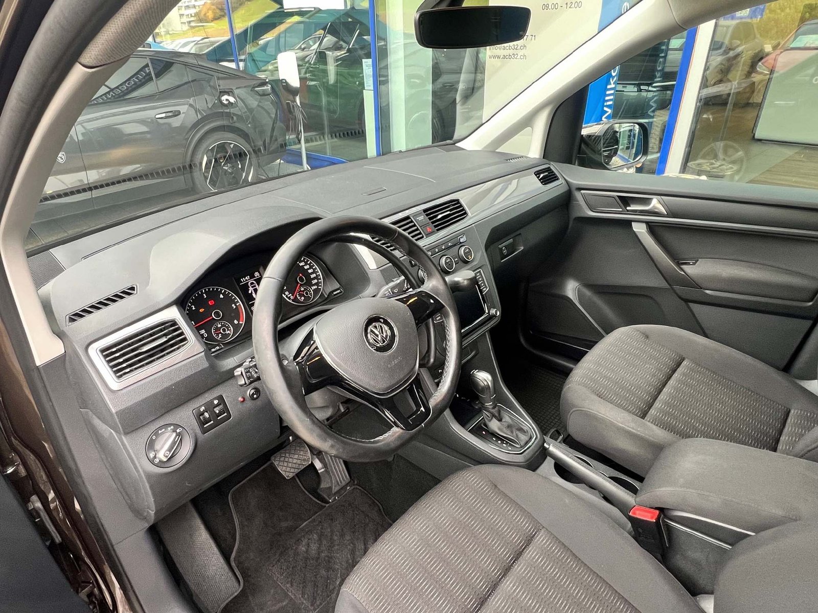 VW Caddy Maxi 2.0 TDI Behindertenumbau, Diesel, Occasioni / Usate, Automatico - 6