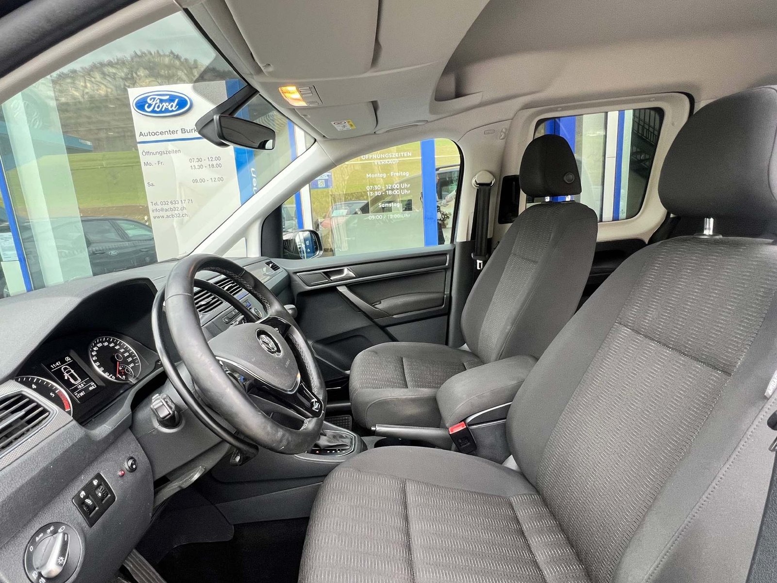 VW Caddy Maxi 2.0 TDI Behindertenumbau, Diesel, Occasioni / Usate, Automatico - 7