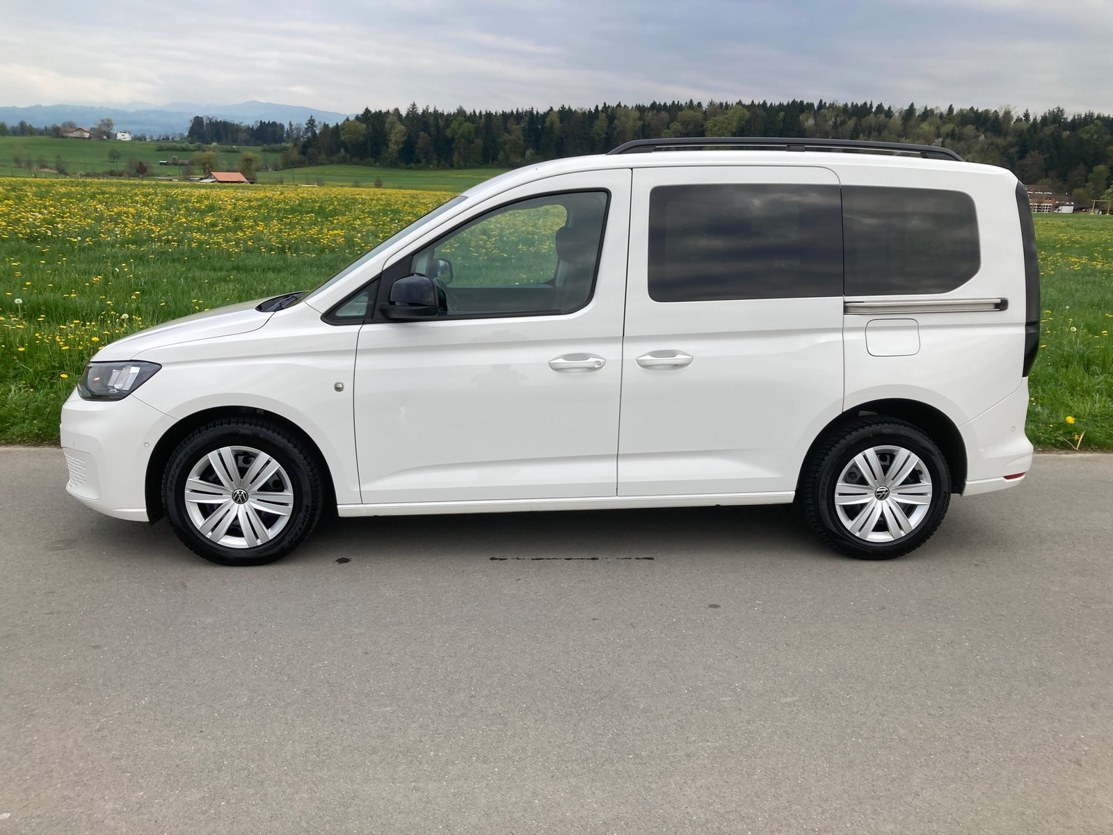 VW Caddy 2.0 TDI Liberty DSG mit Anhängerkupplung, Diesel, Second hand / Used, Automatic - 5