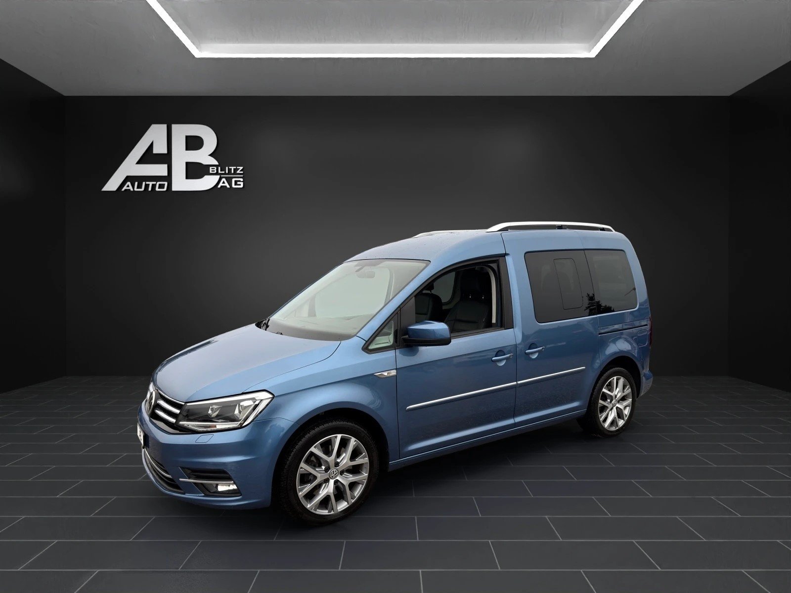 VW Caddy 2.0 TDI Highline, Diesel, Second hand / Used, Manual - 2