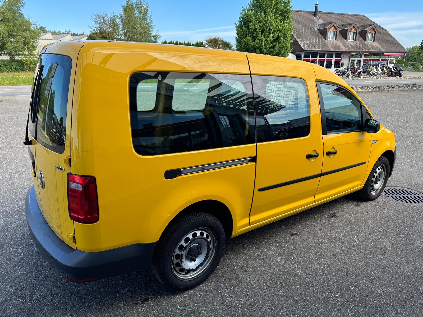 VW Caddy Maxi 2.0TDI 4Motion BlueMotion Technology DSG 4x4, Diesel, Second hand / Used, Automatic - 4