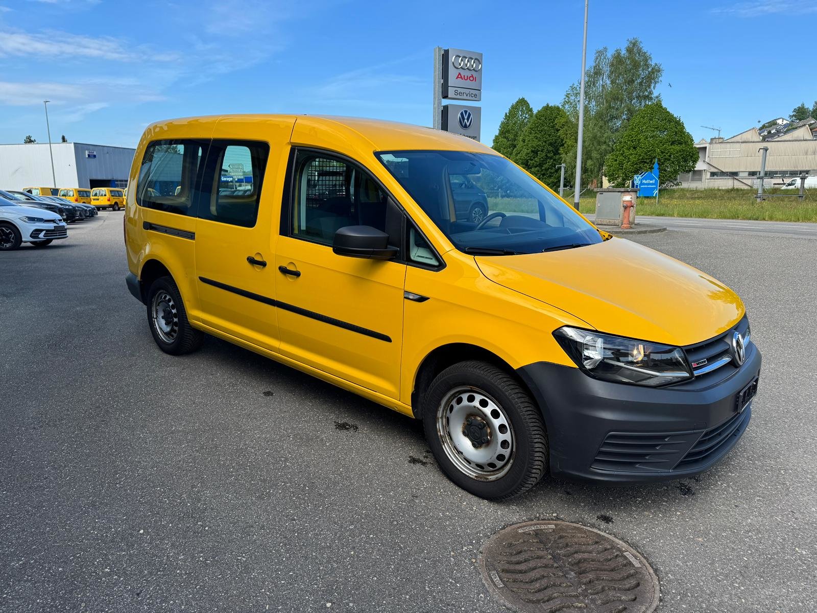 VW Caddy Maxi 2.0TDI 4Motion BlueMotion Technology DSG 4x4, Diesel, Second hand / Used, Automatic - 5