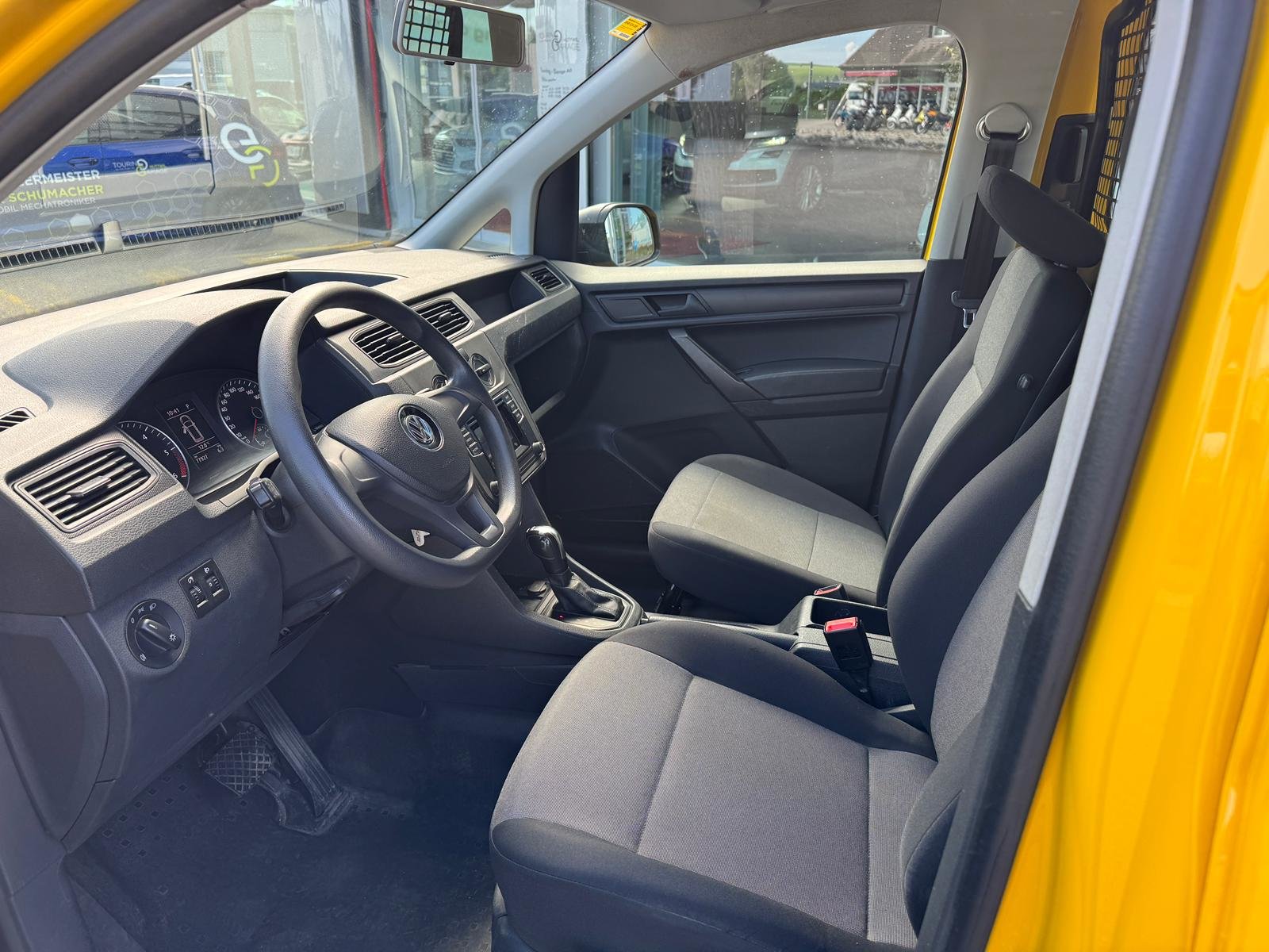 VW Caddy Maxi 2.0TDI 4Motion BlueMotion Technology DSG 4x4, Diesel, Second hand / Used, Automatic - 6