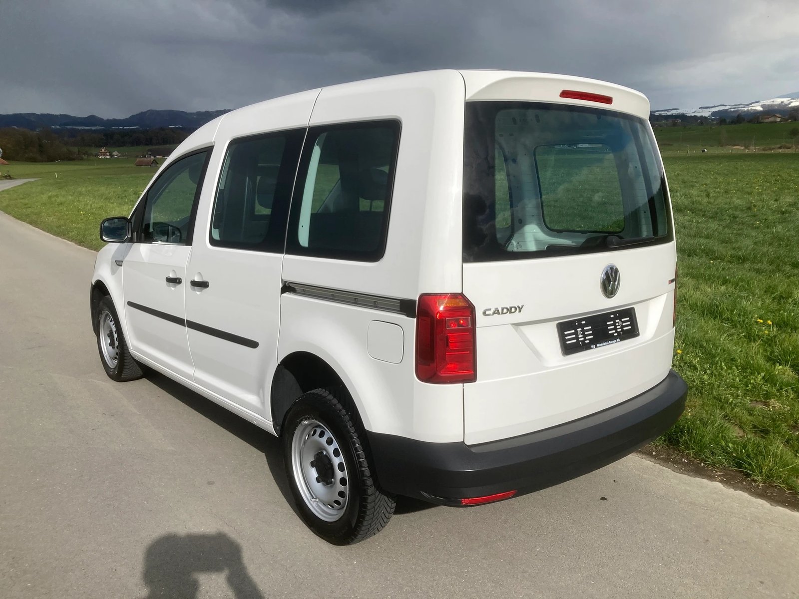 VW Caddy 2.0TDI 4Motion BlueMotion Technology mit 2 Schiebet, Diesel, Occasion / Gebraucht, Handschaltung - 4