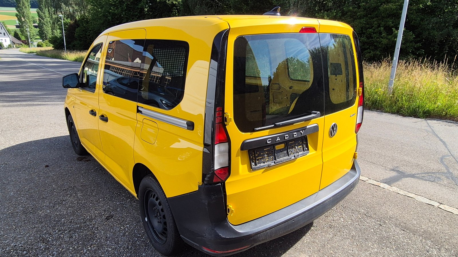 VW Caddy 2.0 TDI 4Motion Style, Diesel, Second hand / Used, Manual - 3