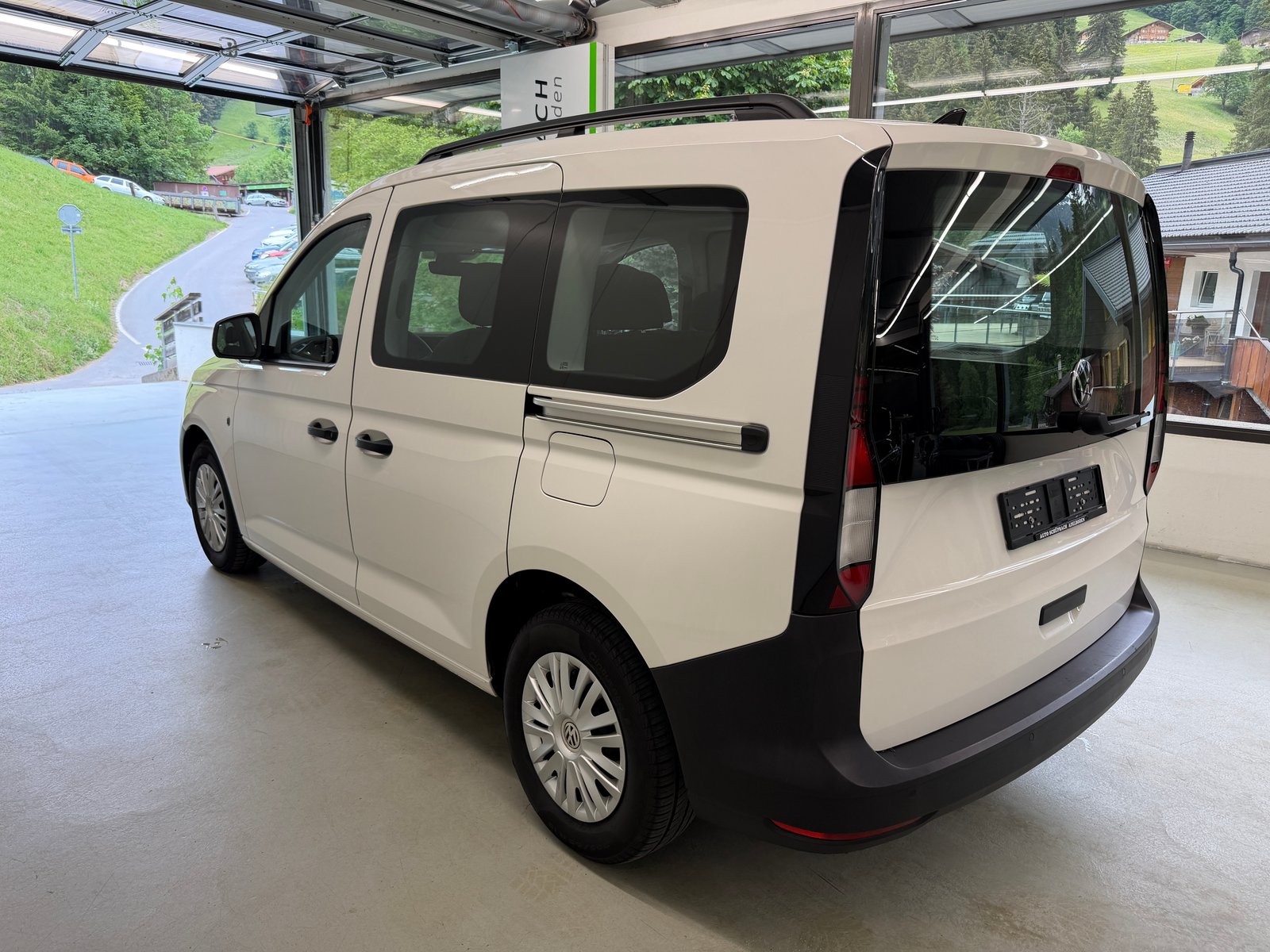 VW Caddy Kombi 2.0TDI BlueMotion Technology, Diesel, Second hand / Used, Manual - 6
