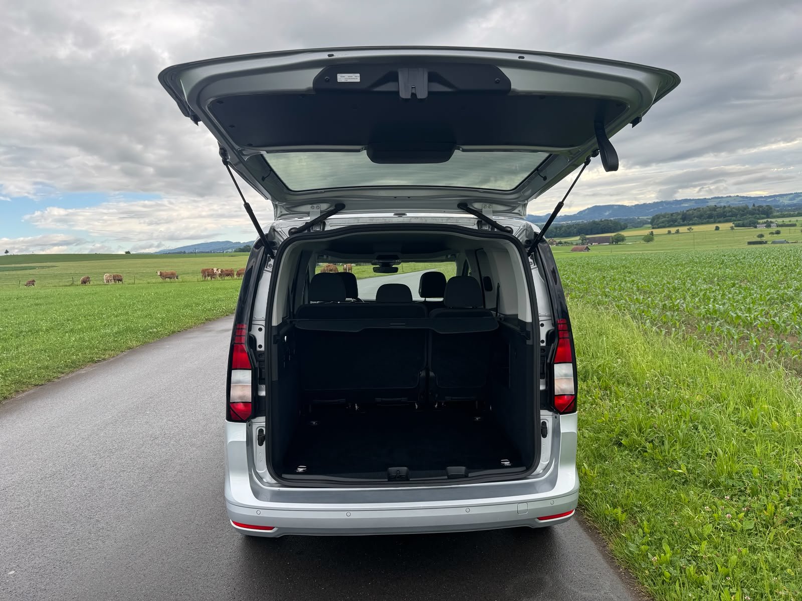 VW Caddy 2.0 TDI Liberty, Diesel, Second hand / Used, Manual - 6