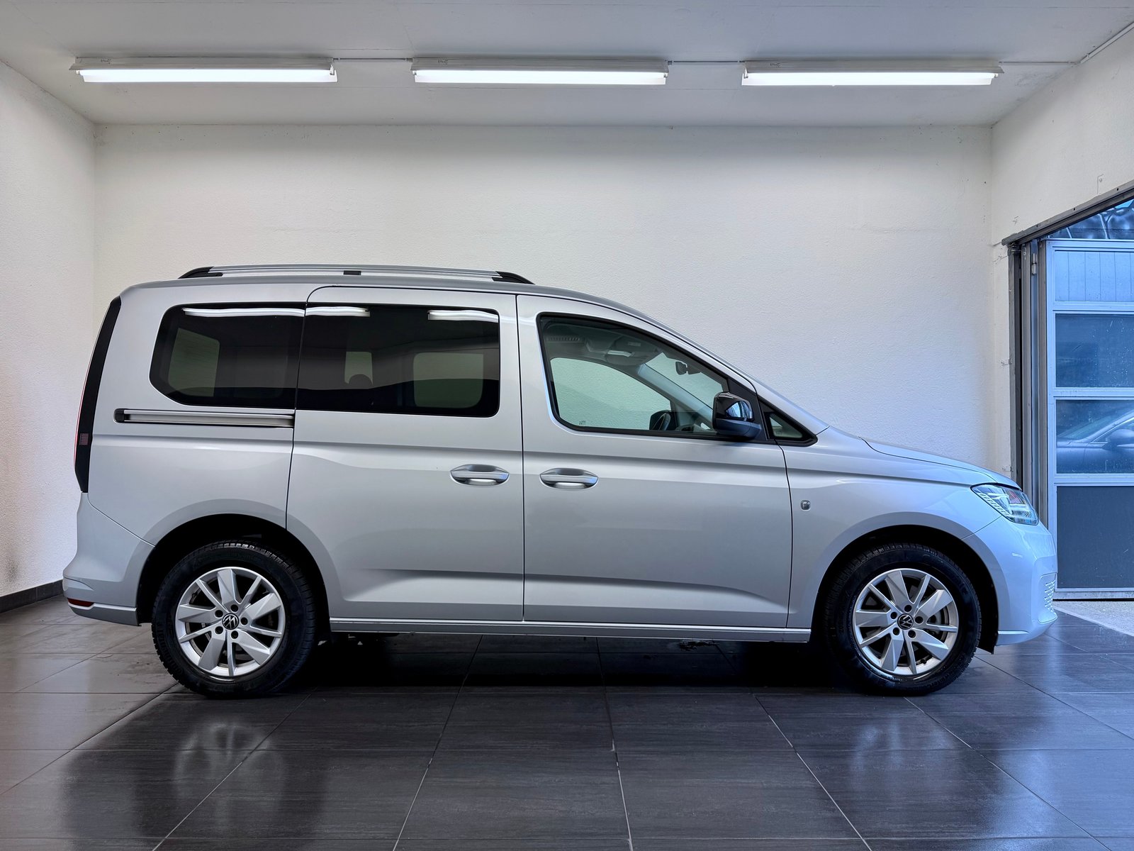 VW Caddy 1.5 TSI Liberty DSG, Essence, Occasion / Utilisé, Automatique - 5