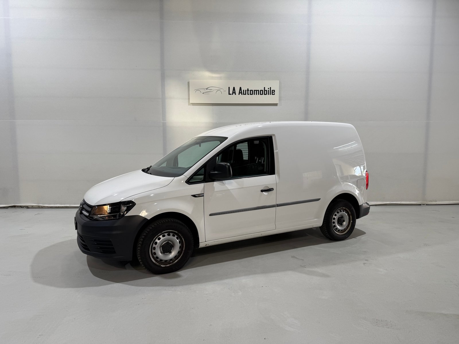 VW Caddy 1.2 TSI Entry BlueMotion Technology inklusive Werkz, Essence, Occasion / Utilisé, Manuelle - 2