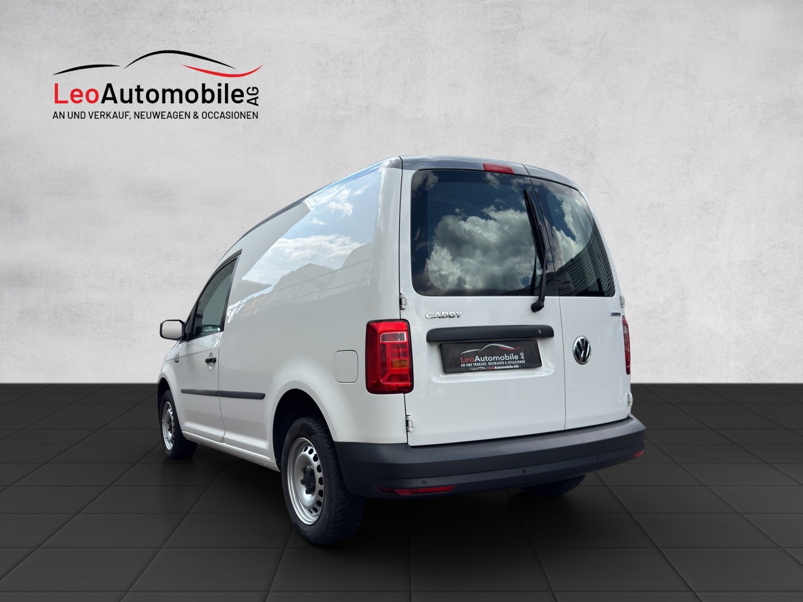 VW Caddy 1.4TGI BlueMotion Technology, Second hand / Used, Manual - 4