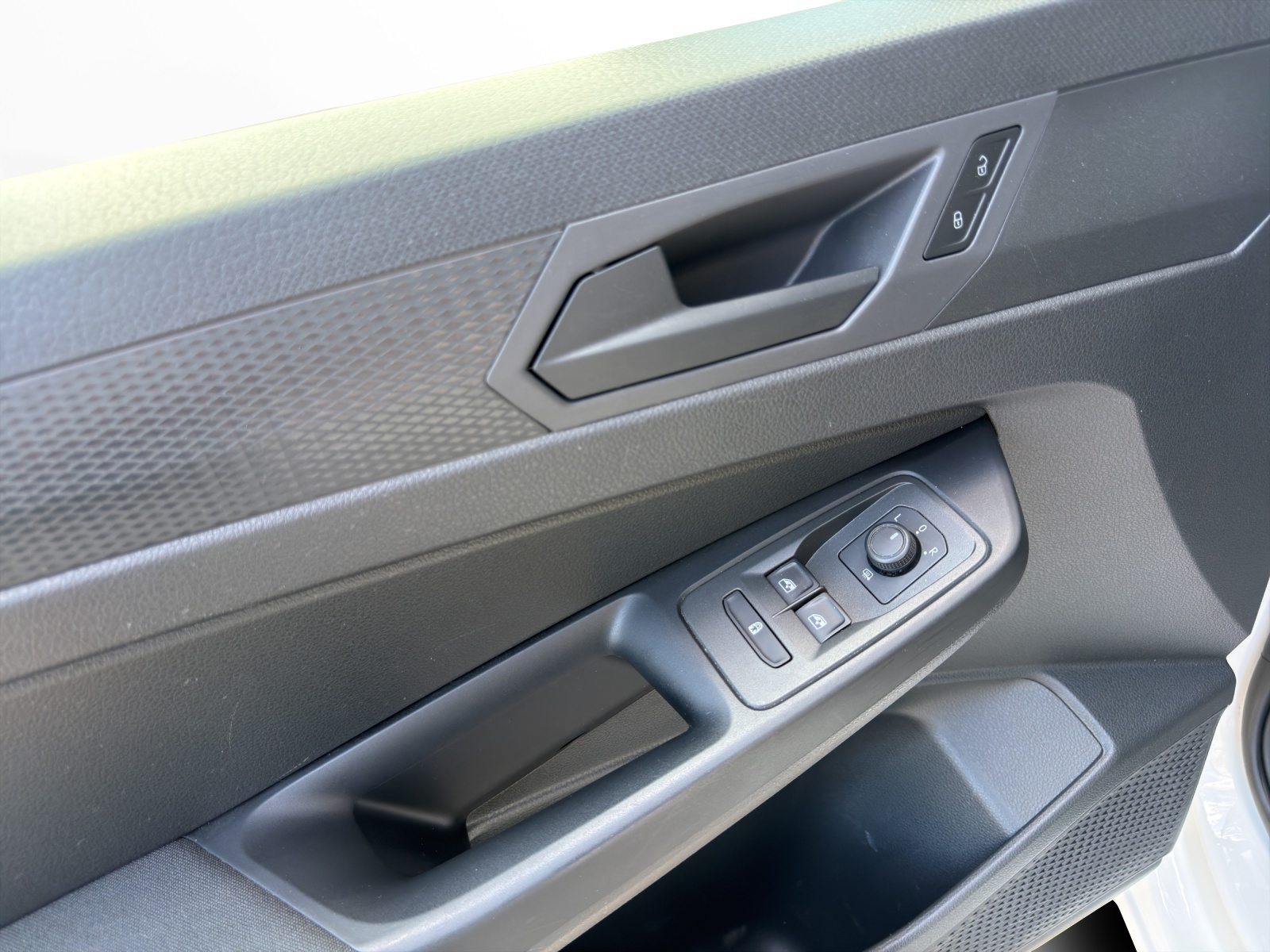 VW Caddy Liberty, Essence, Occasion / Utilisé, Automatique - 7