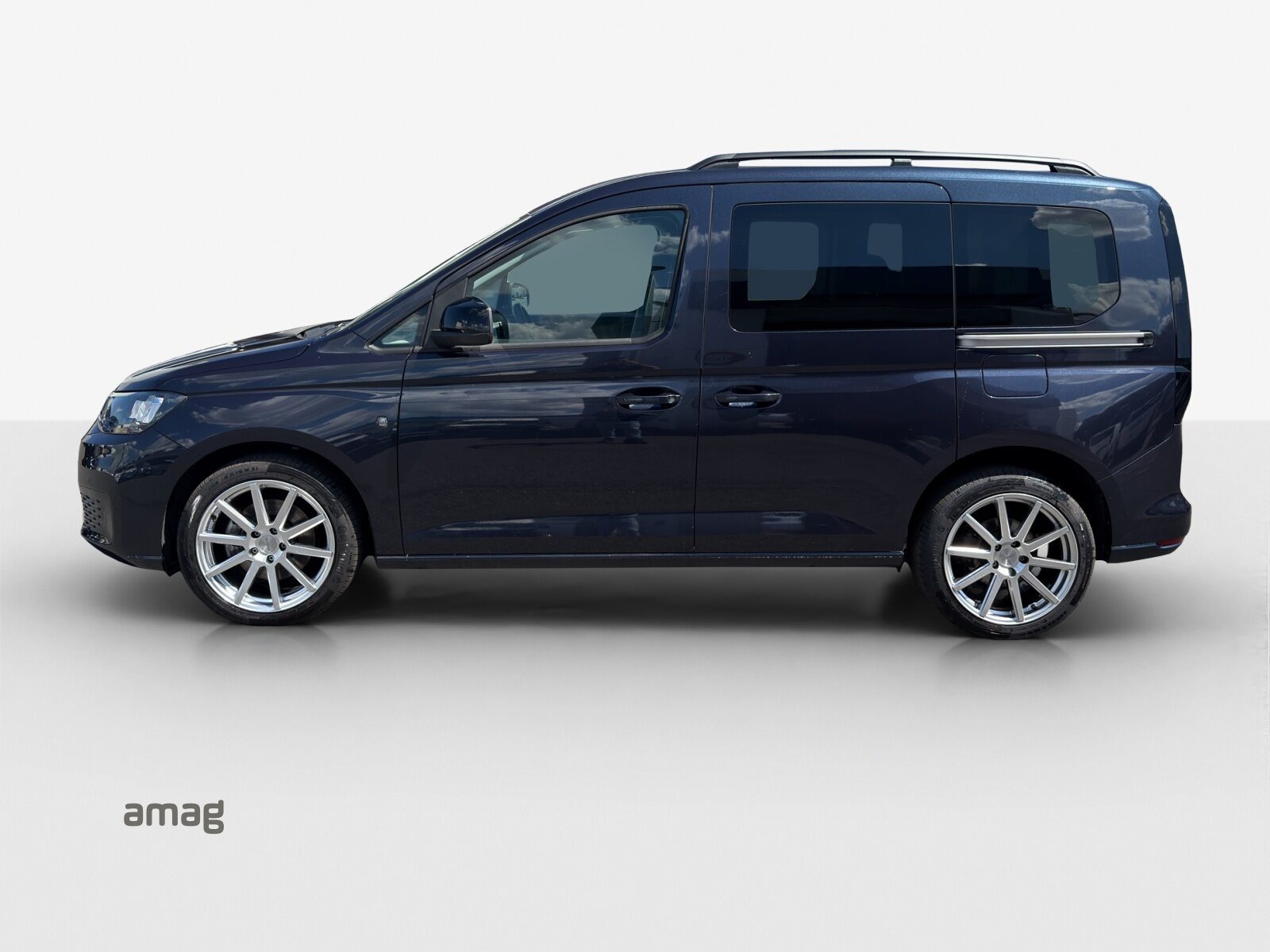VW Caddy Liberty, Petrol, Second hand / Used, Automatic - 2