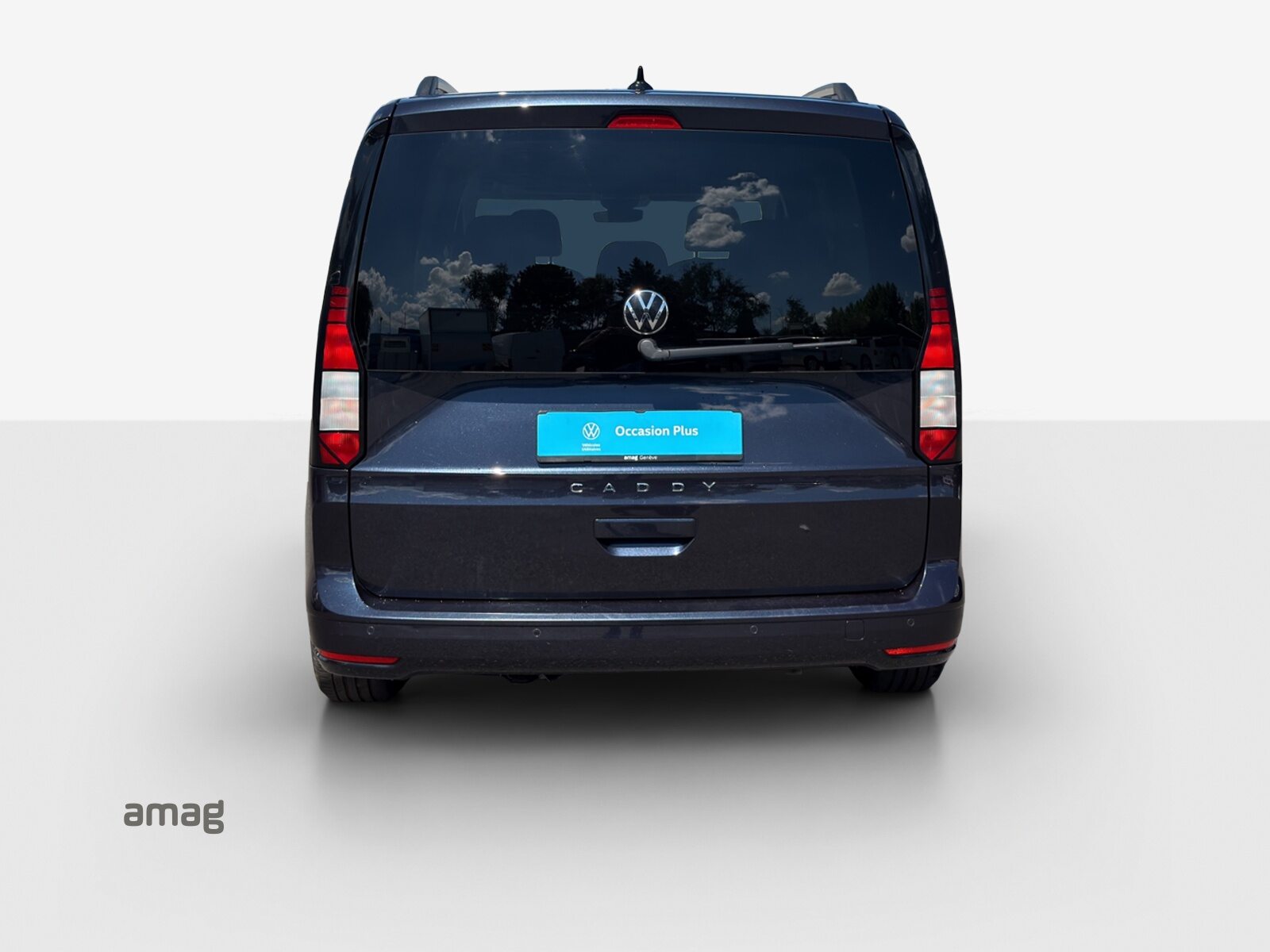 VW Caddy Liberty, Petrol, Second hand / Used, Automatic - 4