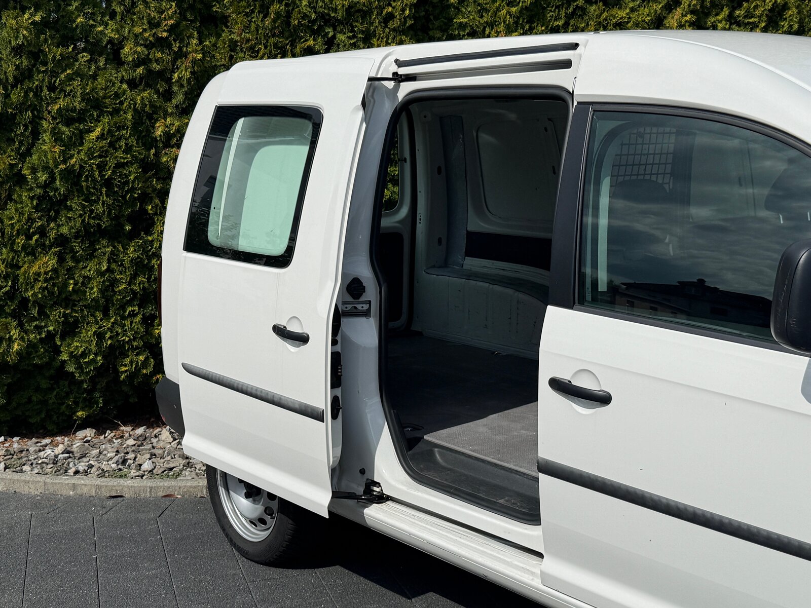 VW Caddy Maxi 2.0TDI 4Motion DSG / Anhängerkupplung, Diesel, Occasion / Gebraucht, Automatik - 4
