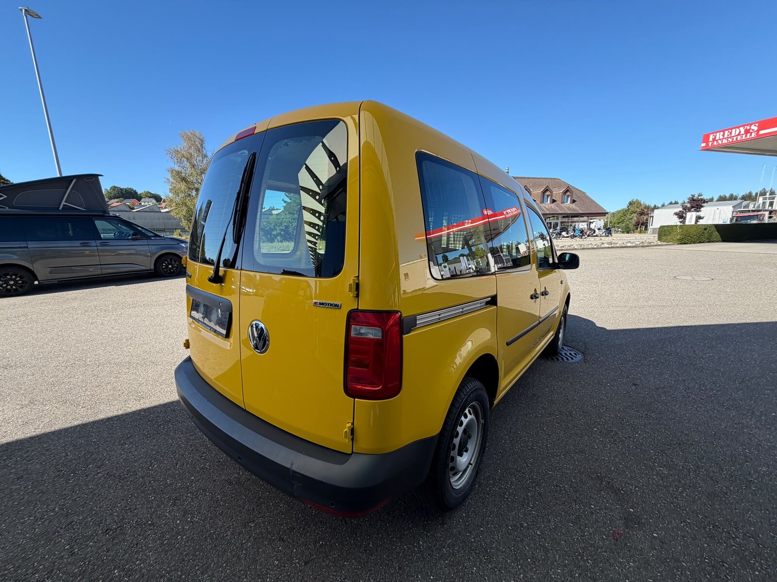 VW Caddy 2.0TDI 4Motion BlueMotion Technology, Diesel, Second hand / Used, Manual - 5