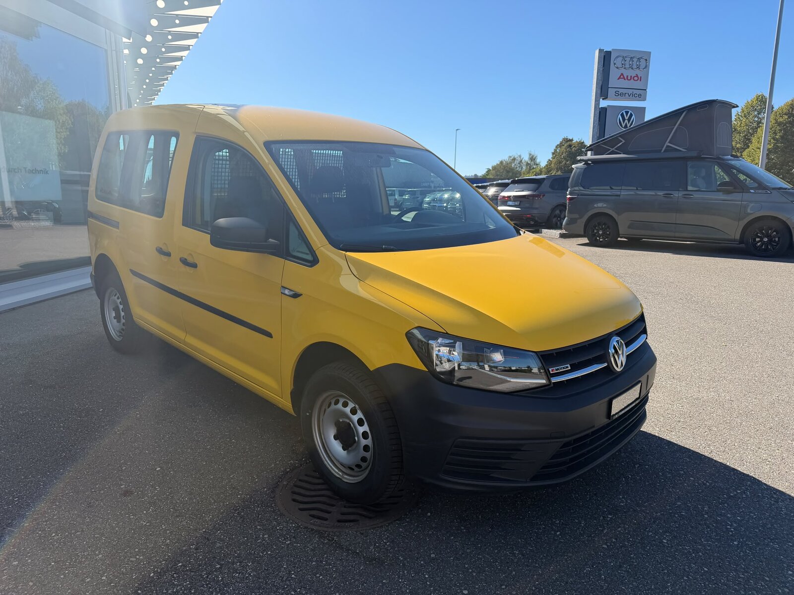 VW Caddy 2.0TDI 4Motion BlueMotion Technology, Diesel, Second hand / Used, Manual - 7