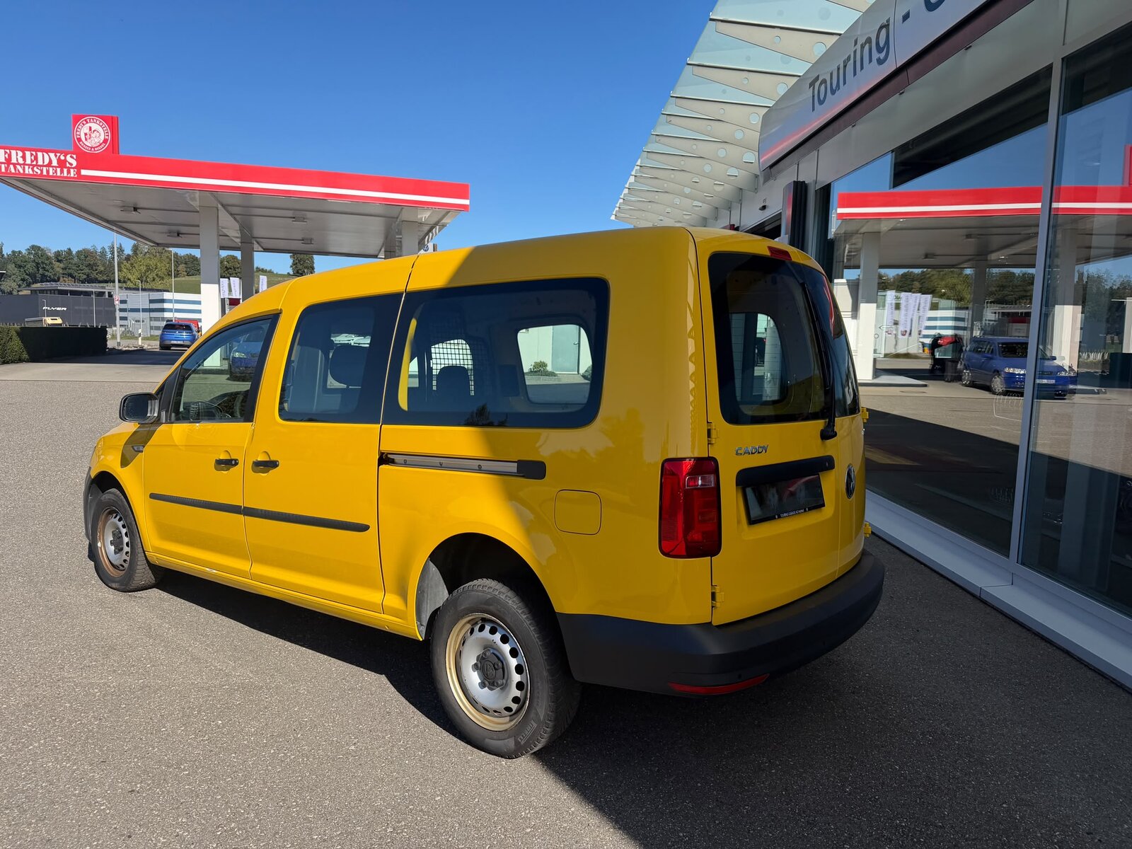 VW Caddy Maxi 2.0TDI 4Motion BlueMotion Technology, Diesel, Second hand / Used, Manual - 3