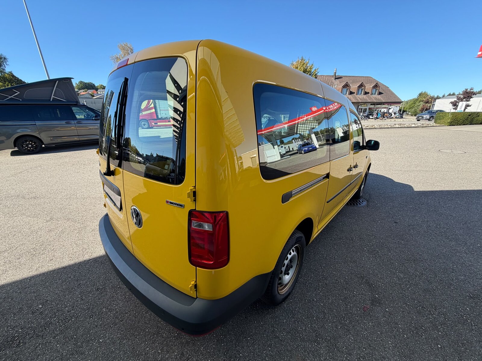 VW Caddy Maxi 2.0TDI 4Motion BlueMotion Technology, Diesel, Second hand / Used, Manual - 5